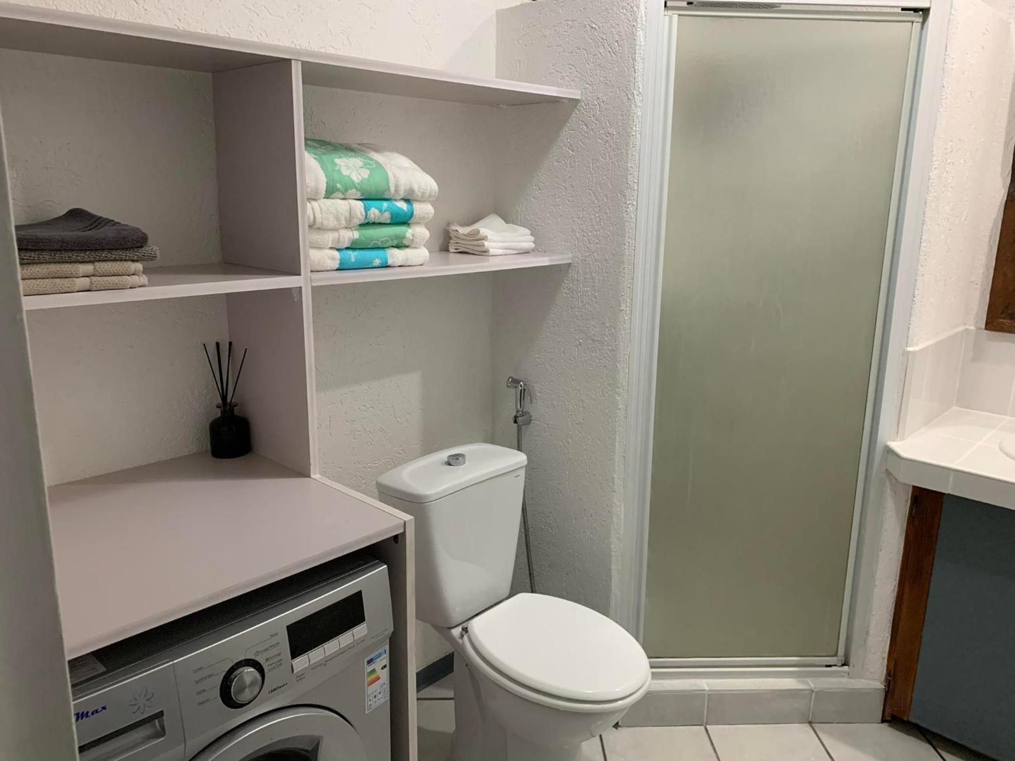One-Bedroom House photo 2