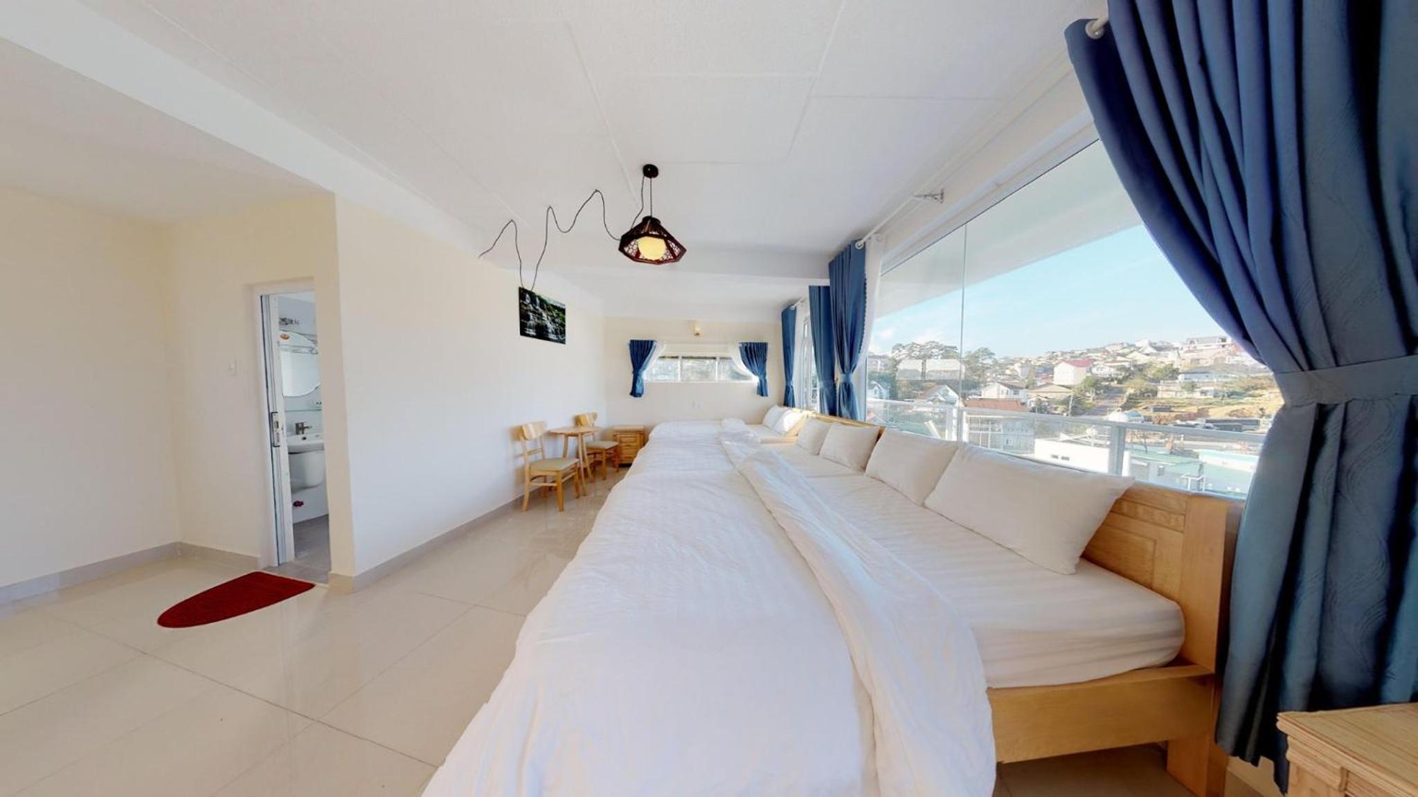 Family Room With Garden View