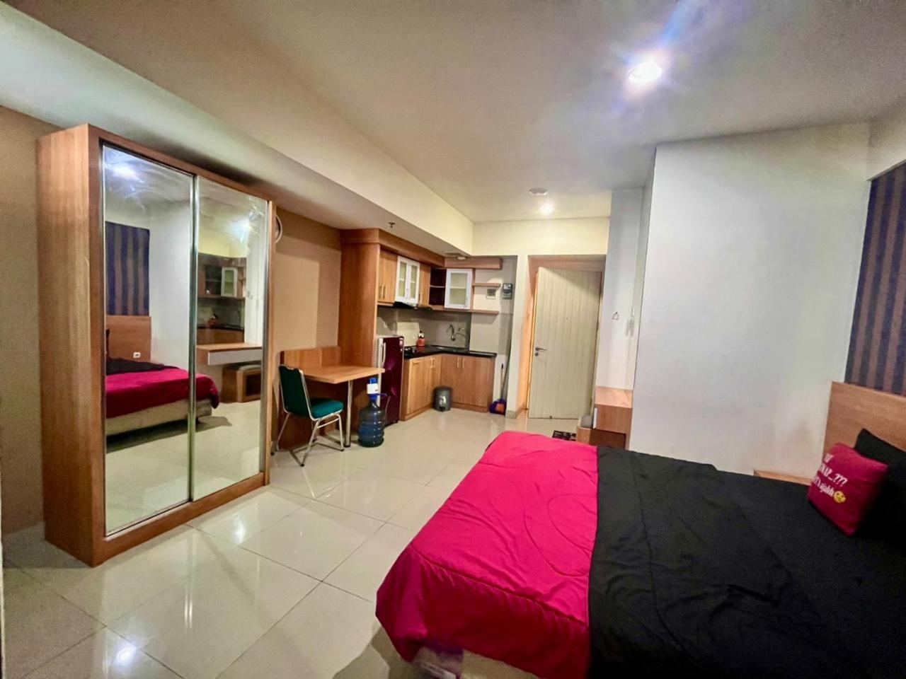 Deluxe Apartment photo 2