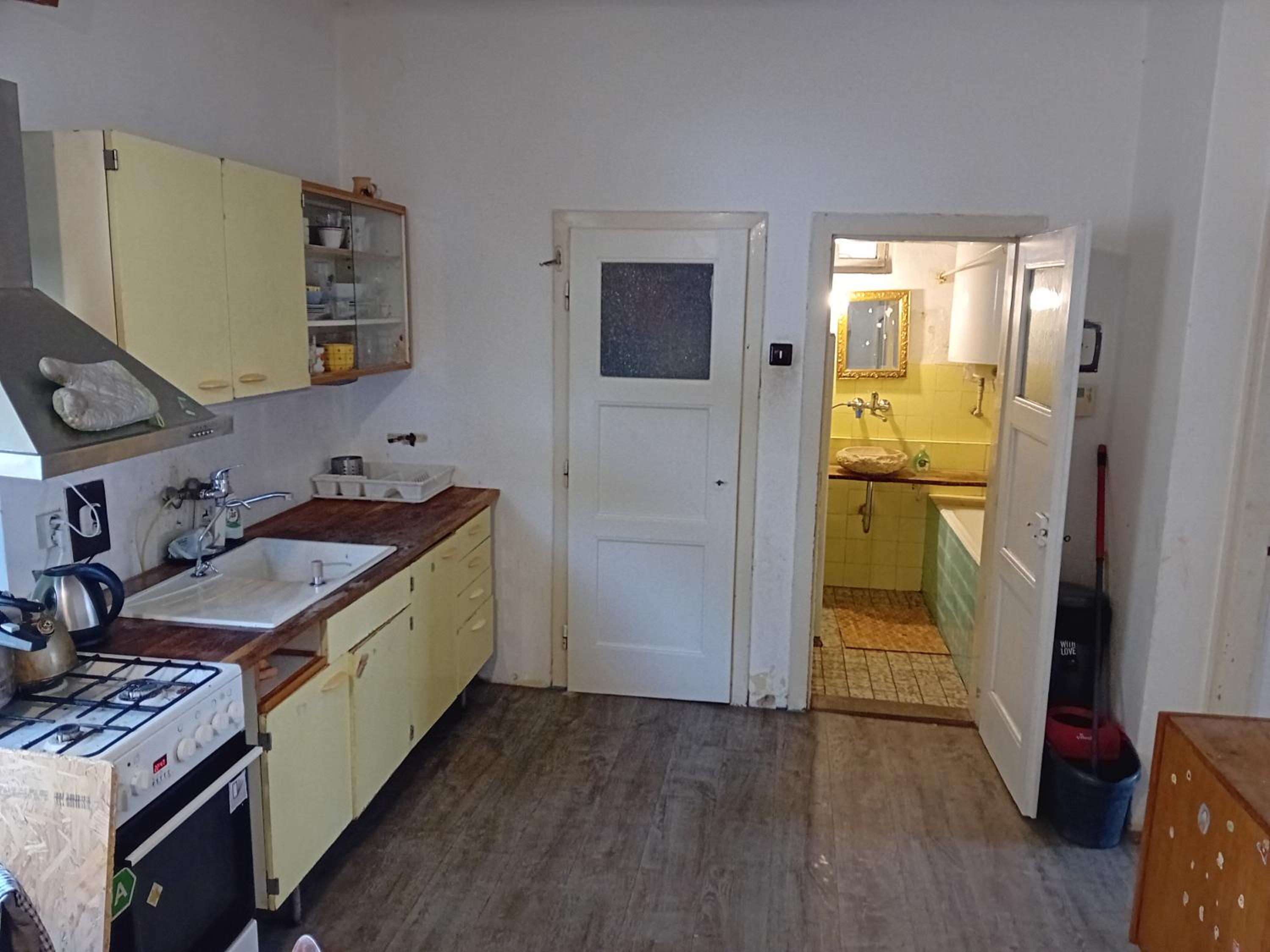 Two-Bedroom Apartment - Photo 18