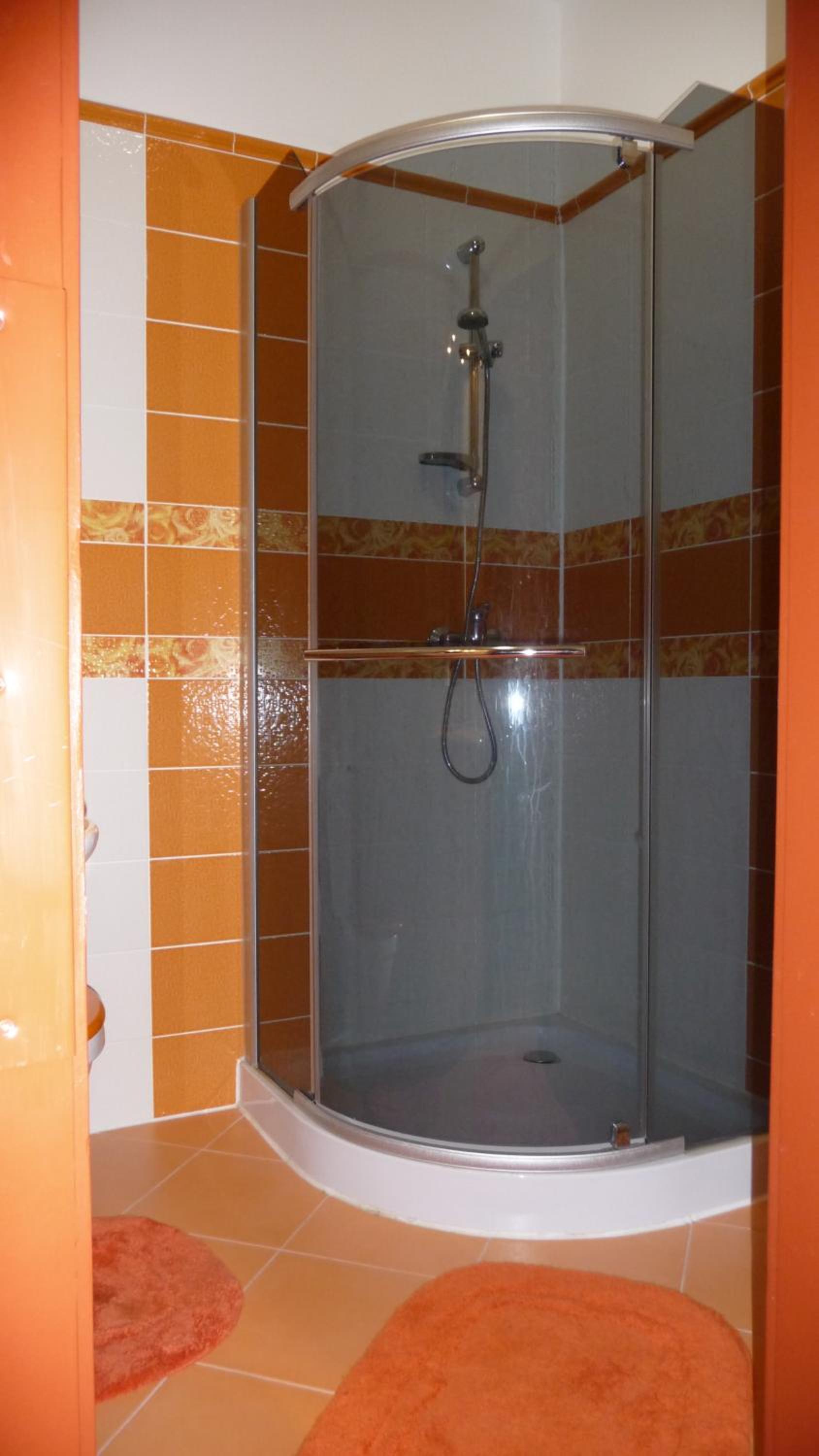 Deluxe Double Room with Shower photo 3