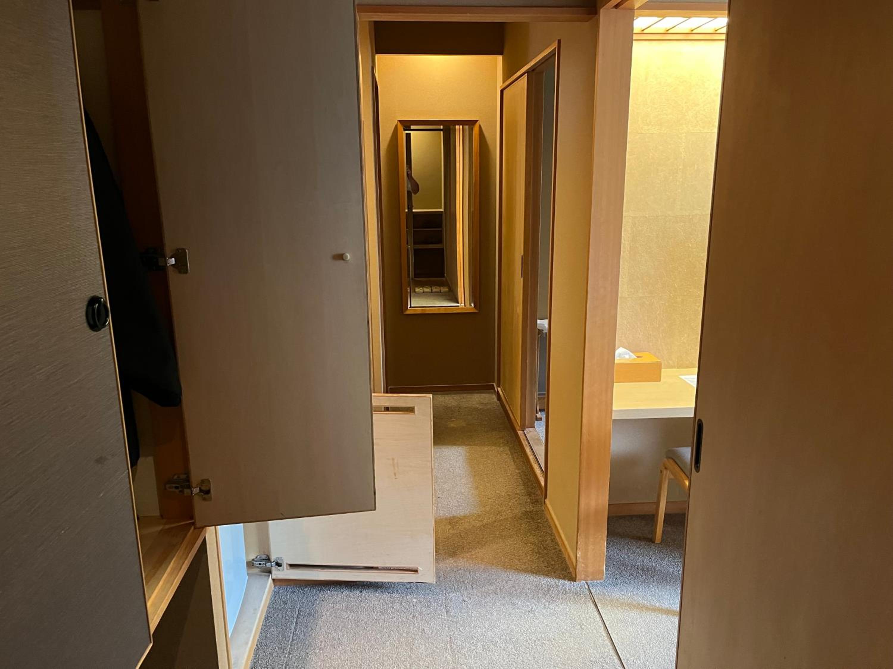Superior Triple Room with Japanese Cypress Bath - Non-Smoking photo 3