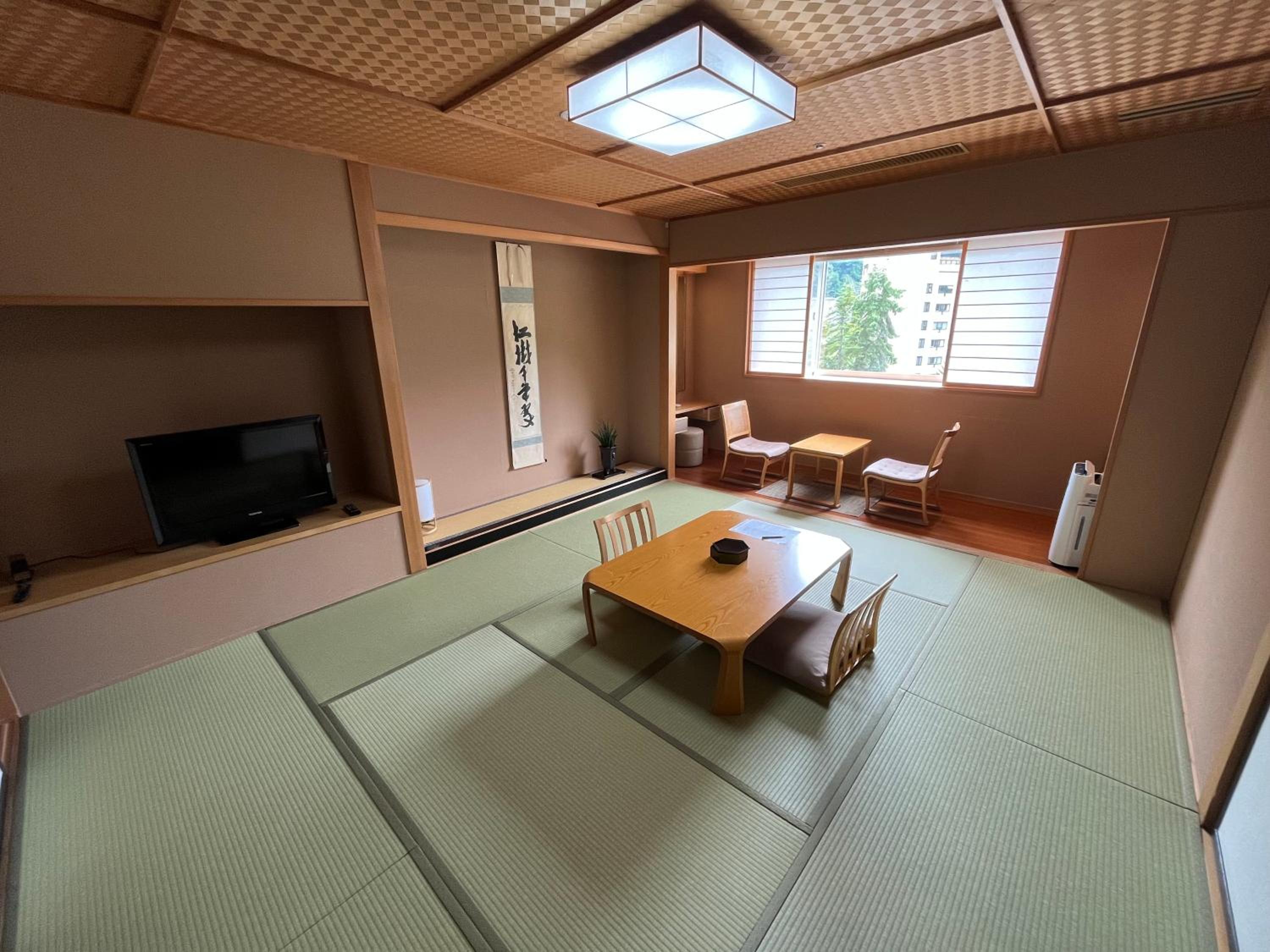 Japanese-Style Room with Open-Air Bath - Photo 23
