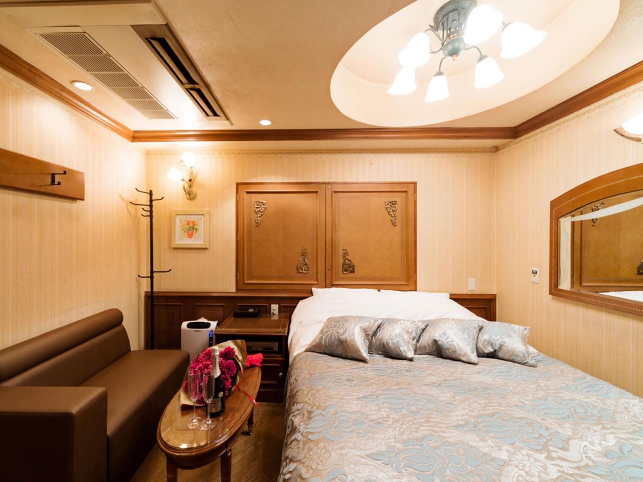 Double Room - Photo 4