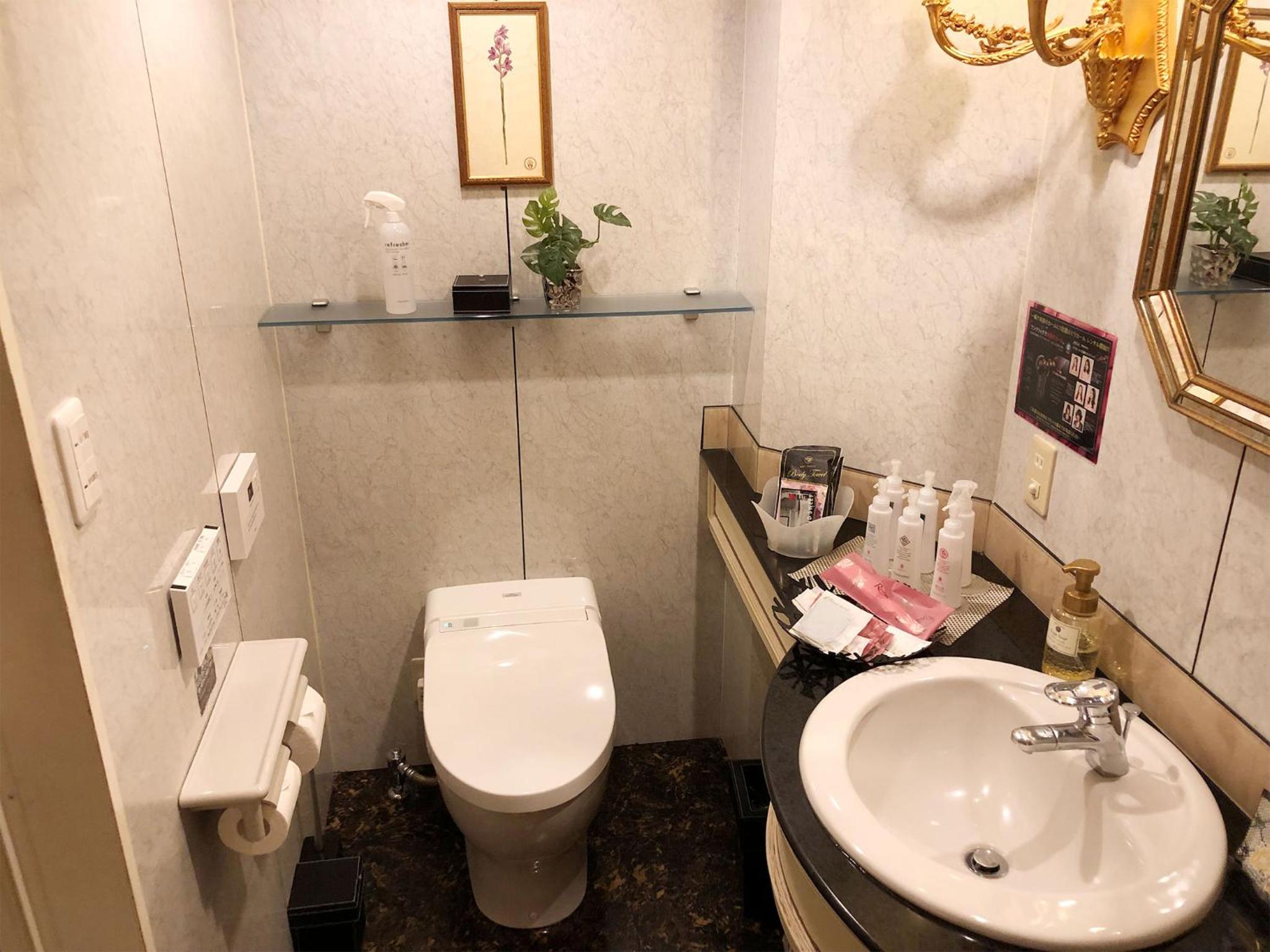 Double Room - Photo 3