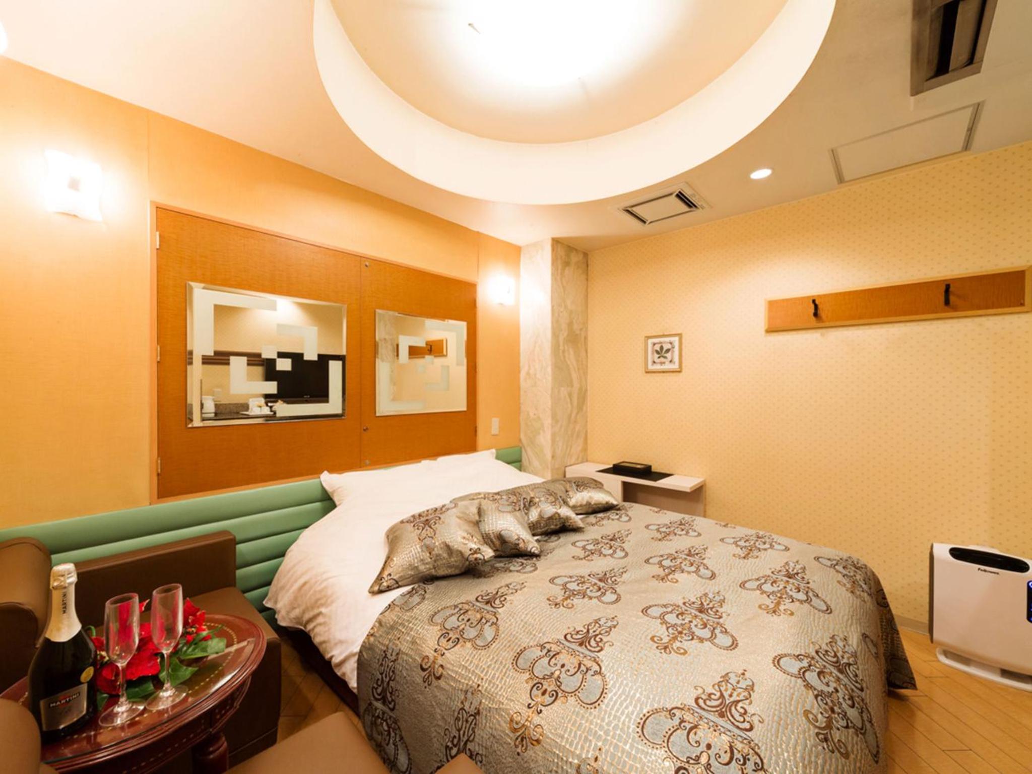 Double Room - Photo 2