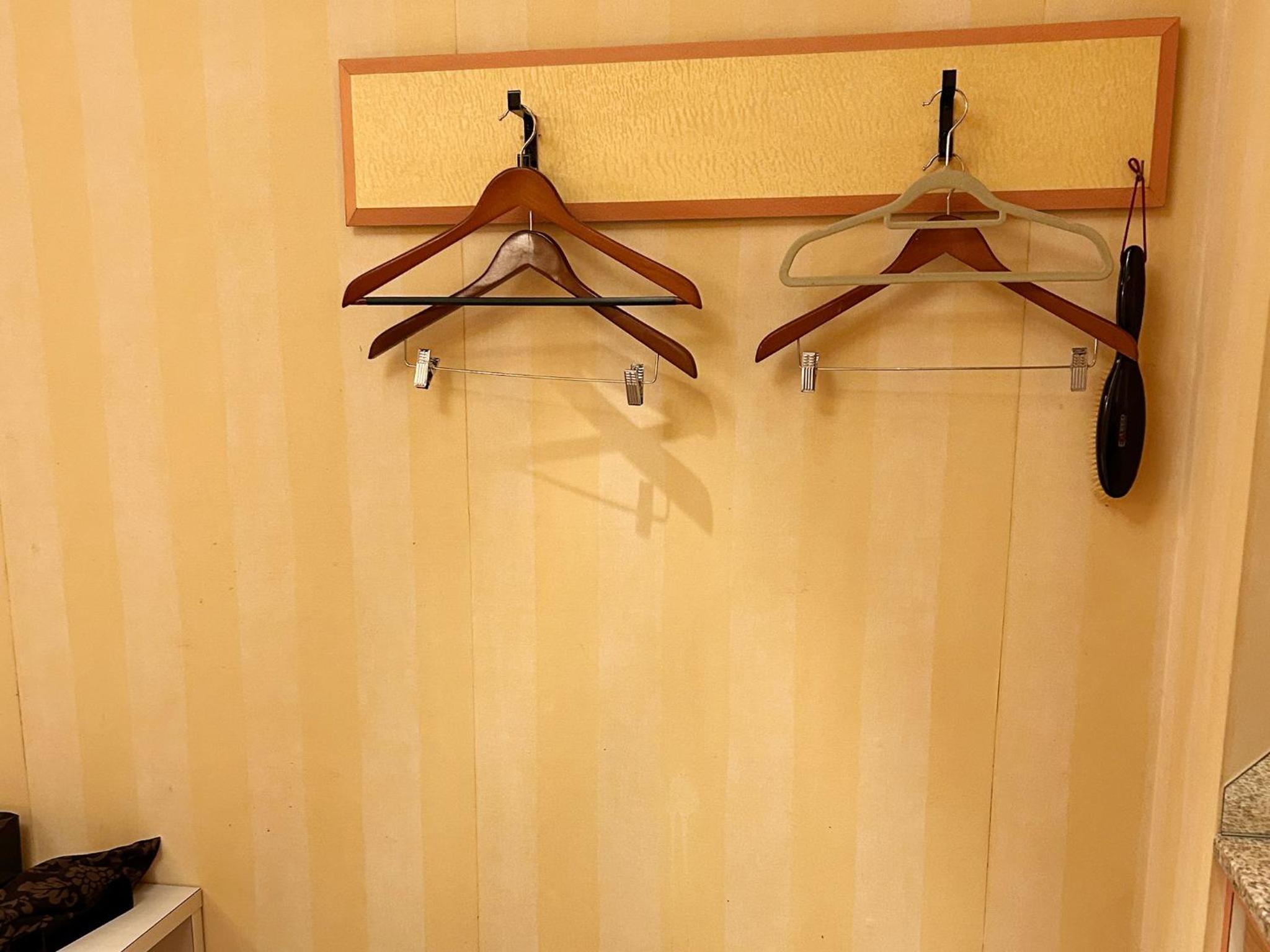 Double Room - Photo 12