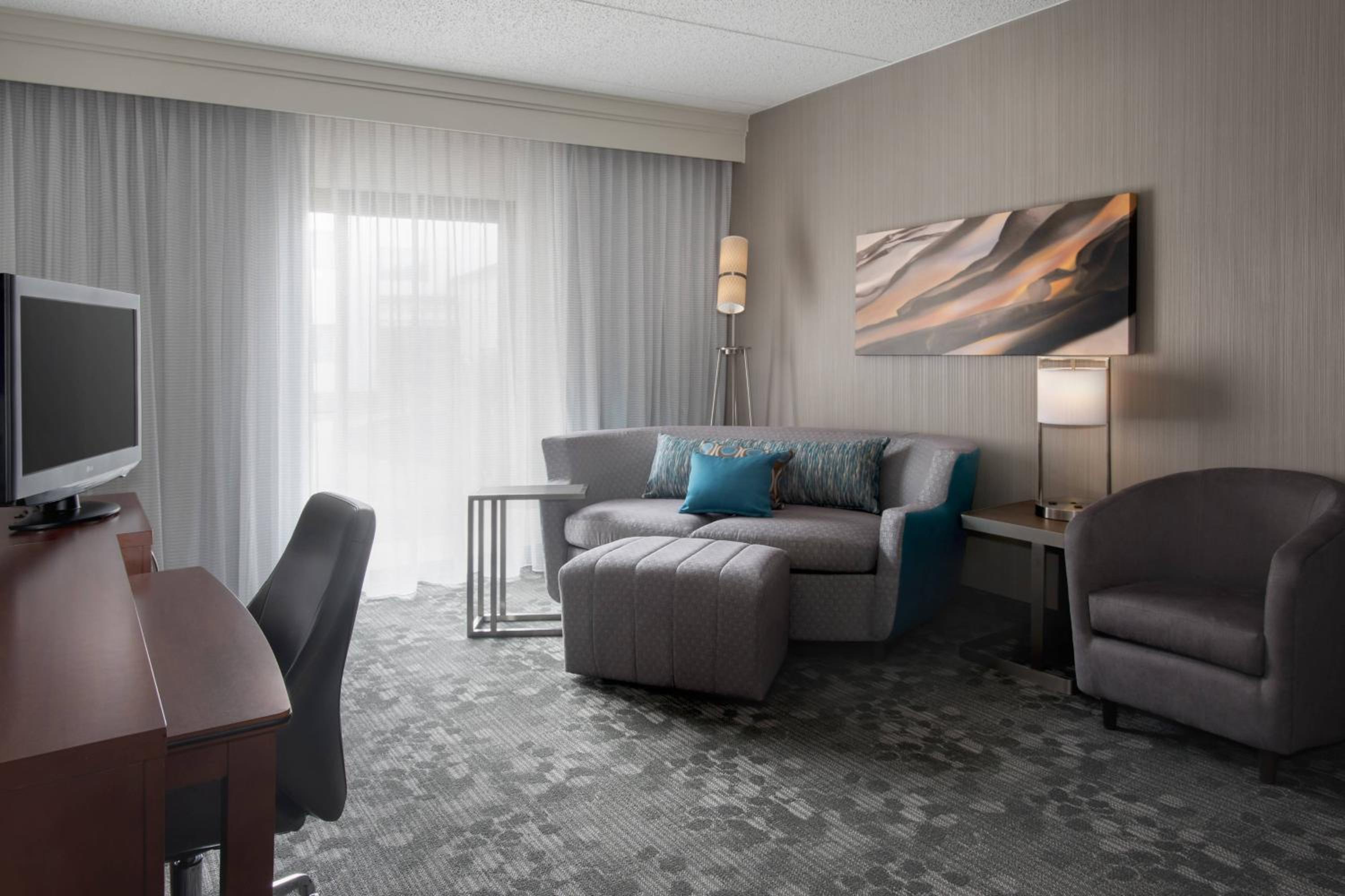 One Bedroom King Suite with Sofa Bed - Photo 1