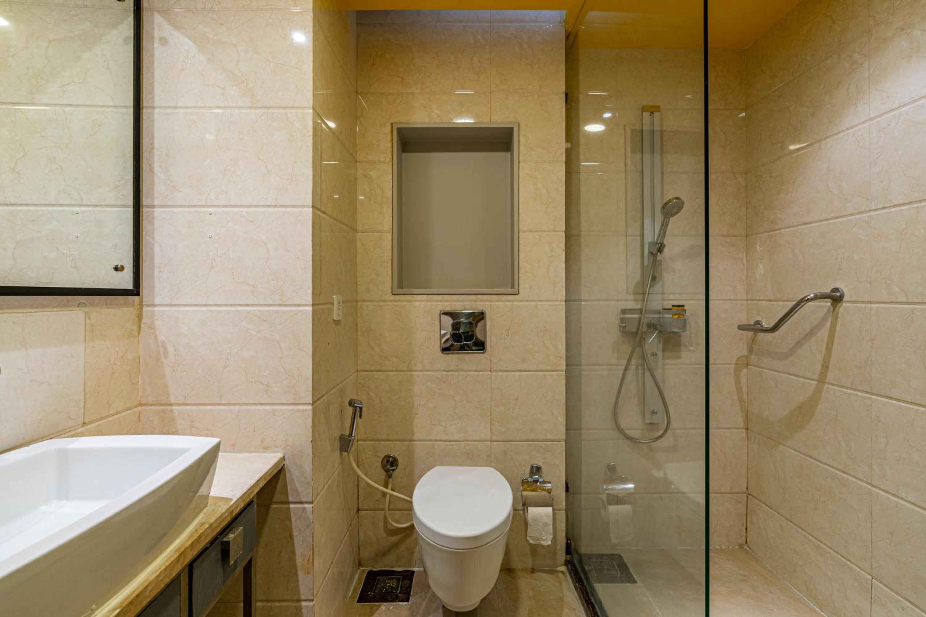 Deluxe Double Room - Non AC - Photo 2