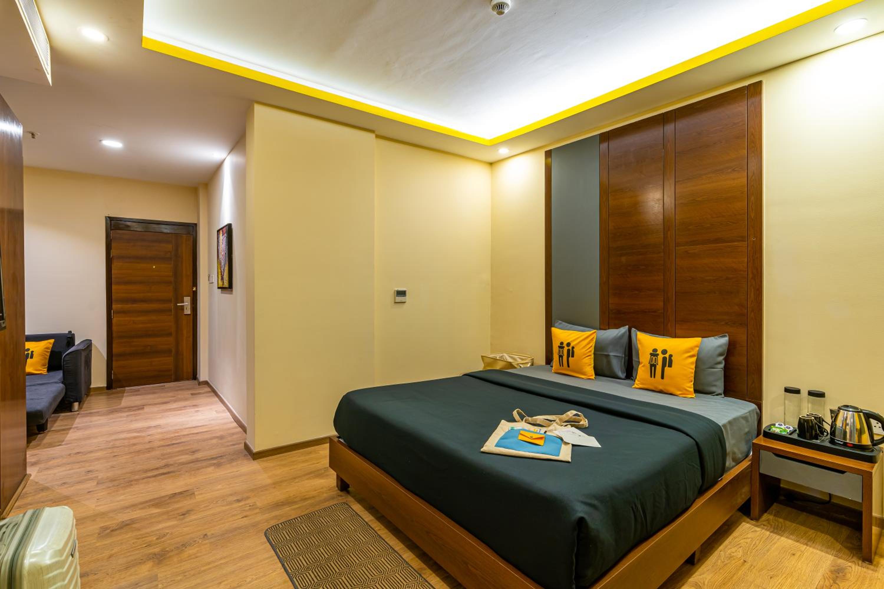Premium Double Room - Photo 8