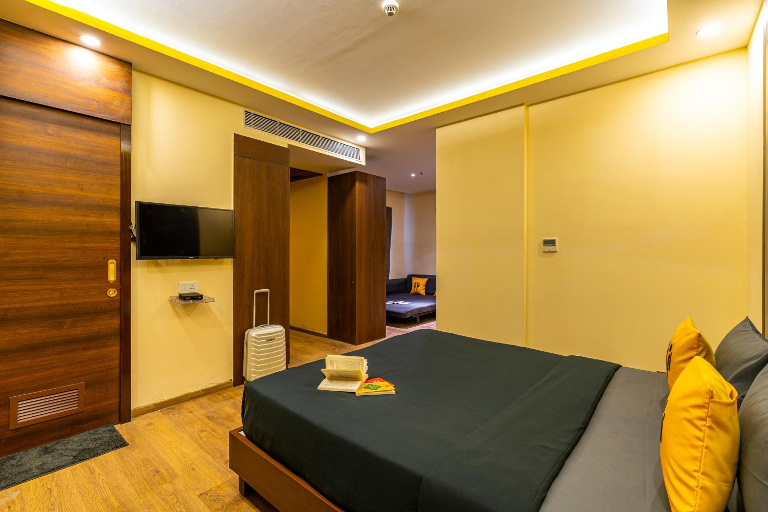 Premium Double Room - Photo 7