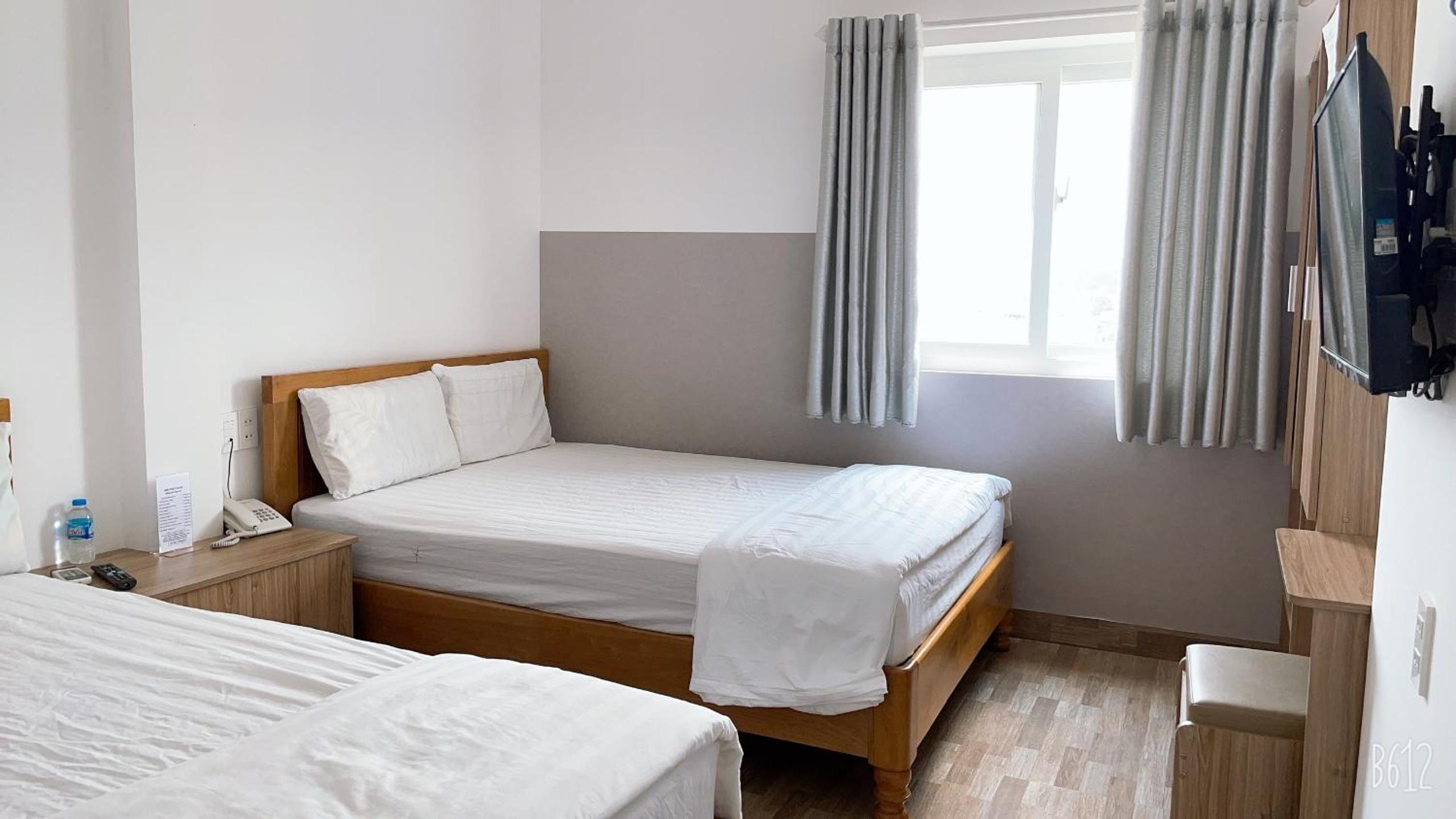Quadruple Room - Photo 1