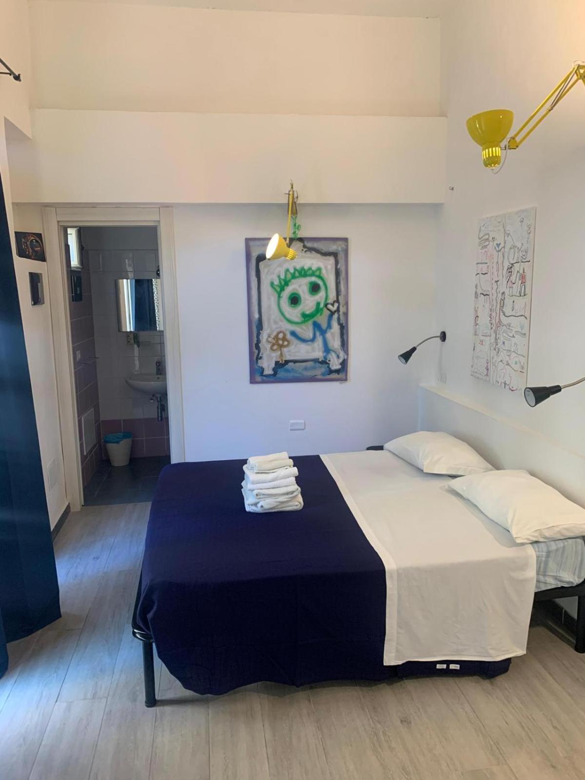 Quadruple Room with Private Bathroom photo 1