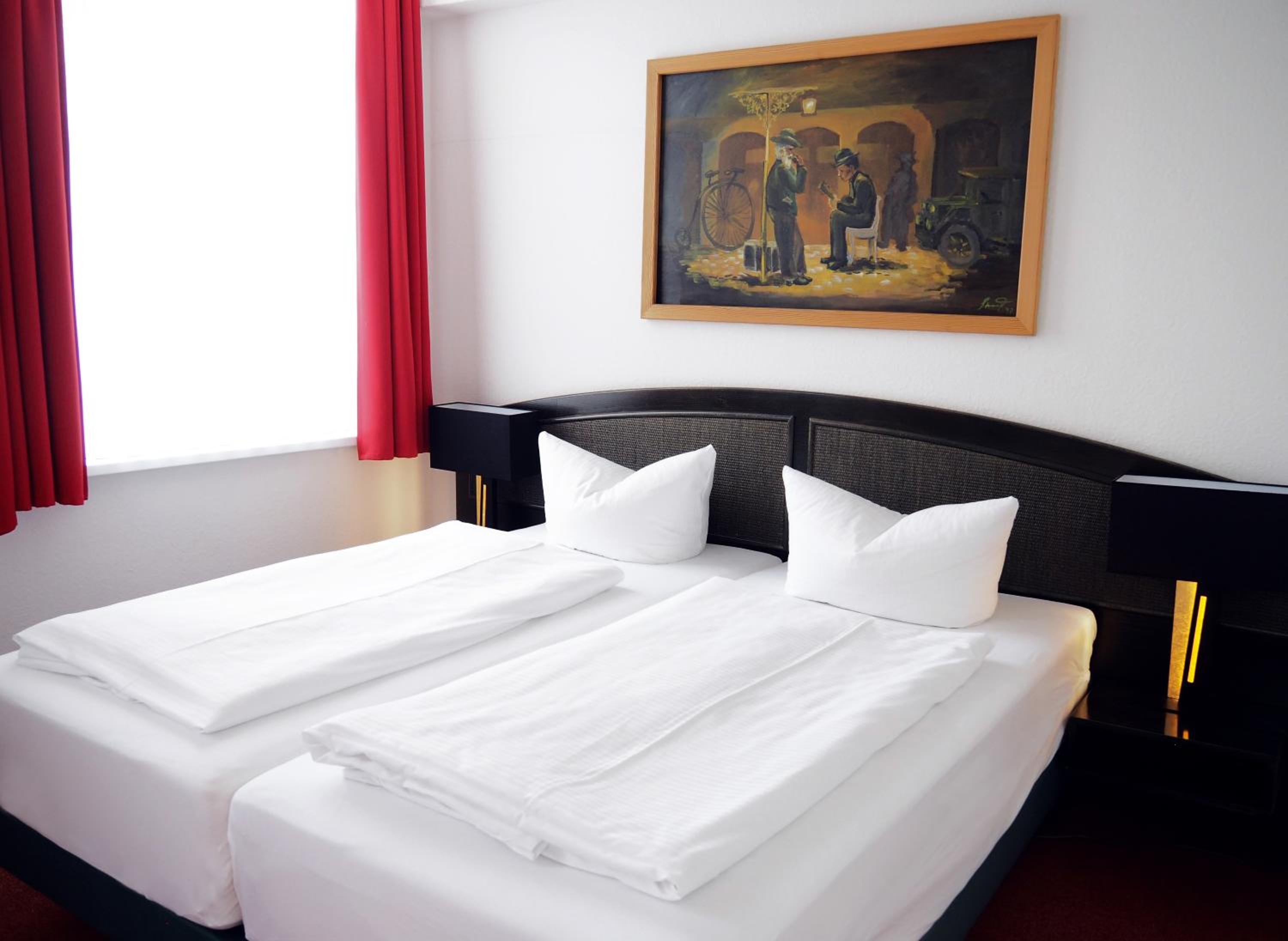 Double Room - Photo 7