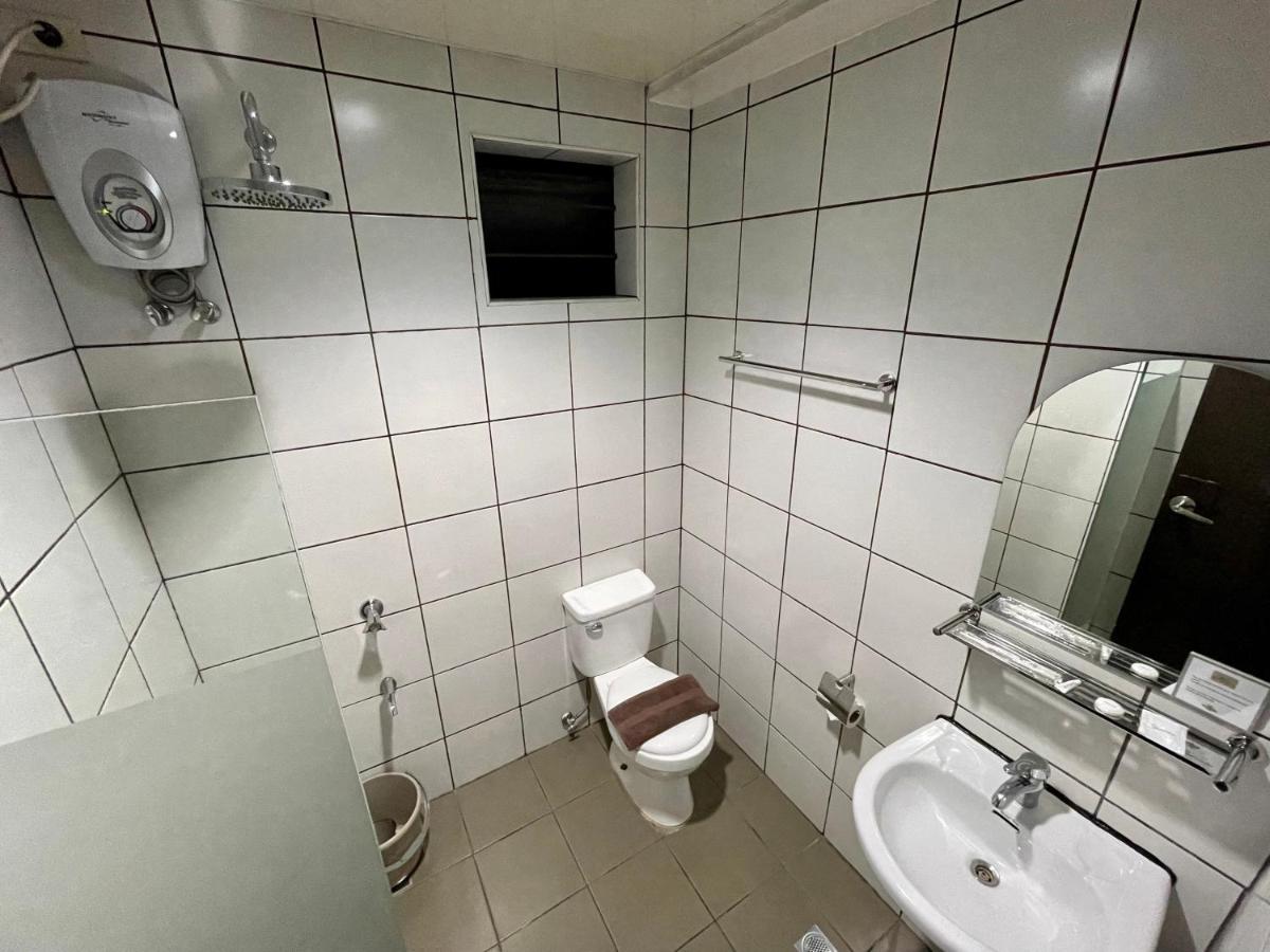 Twin Room - Photo 4