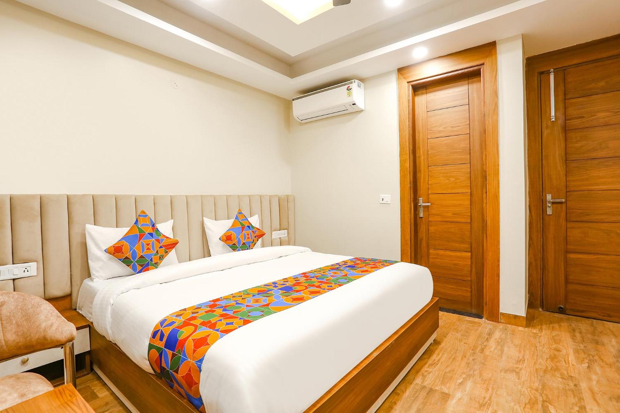 Deluxe Room - Photo 1