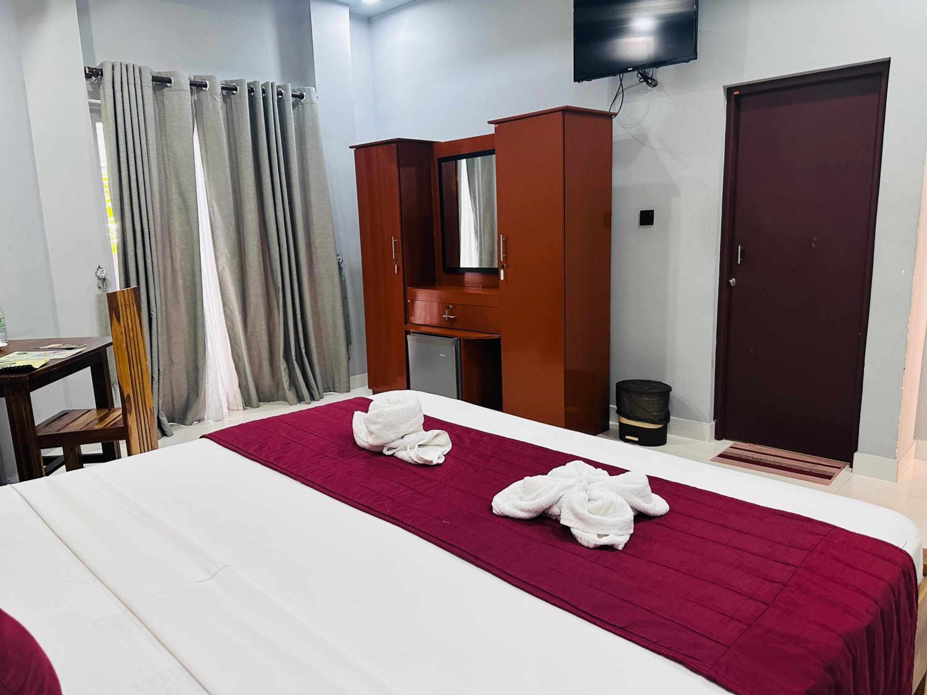 Large Single Room