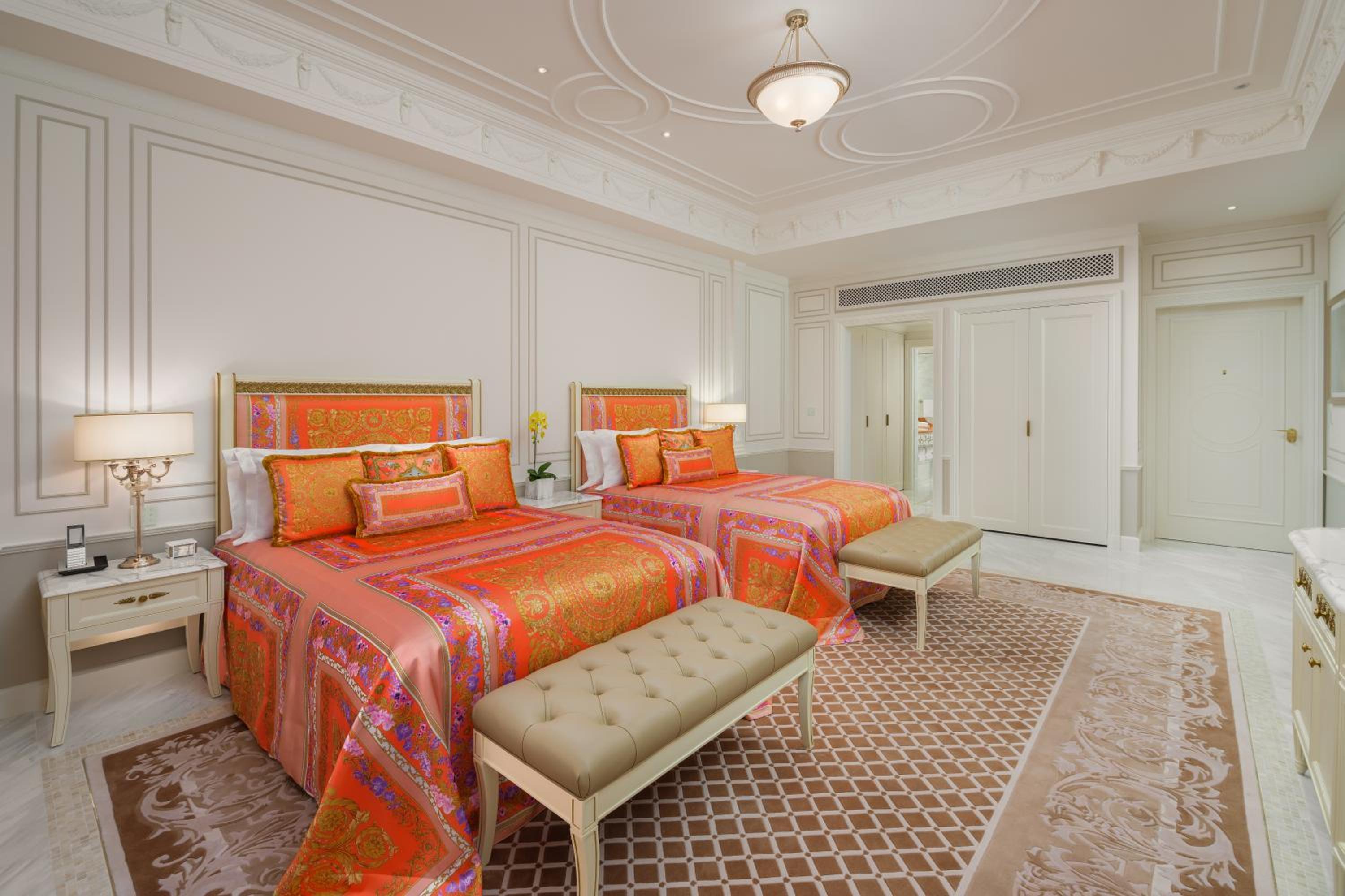 Deluxe Versace Queen (Garden View) photo 2