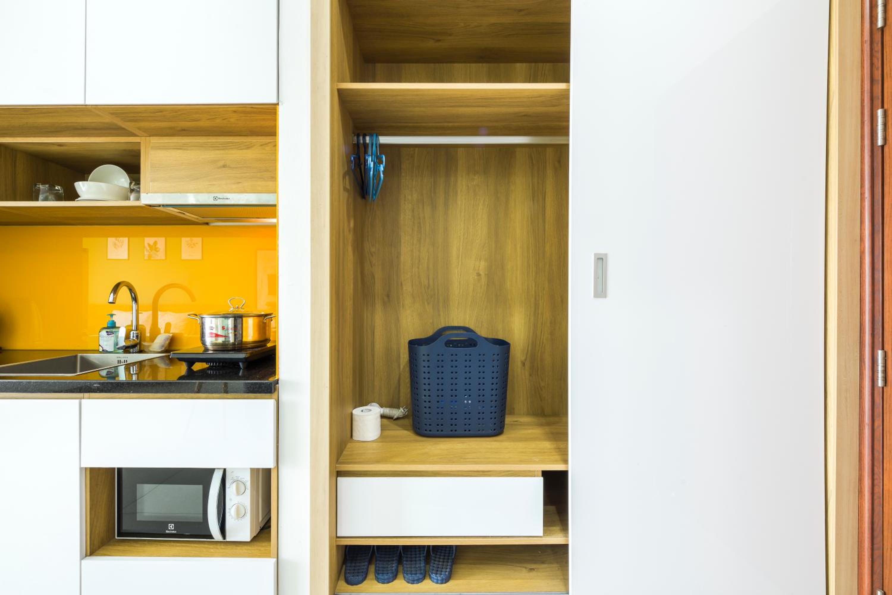 Studio Apartment