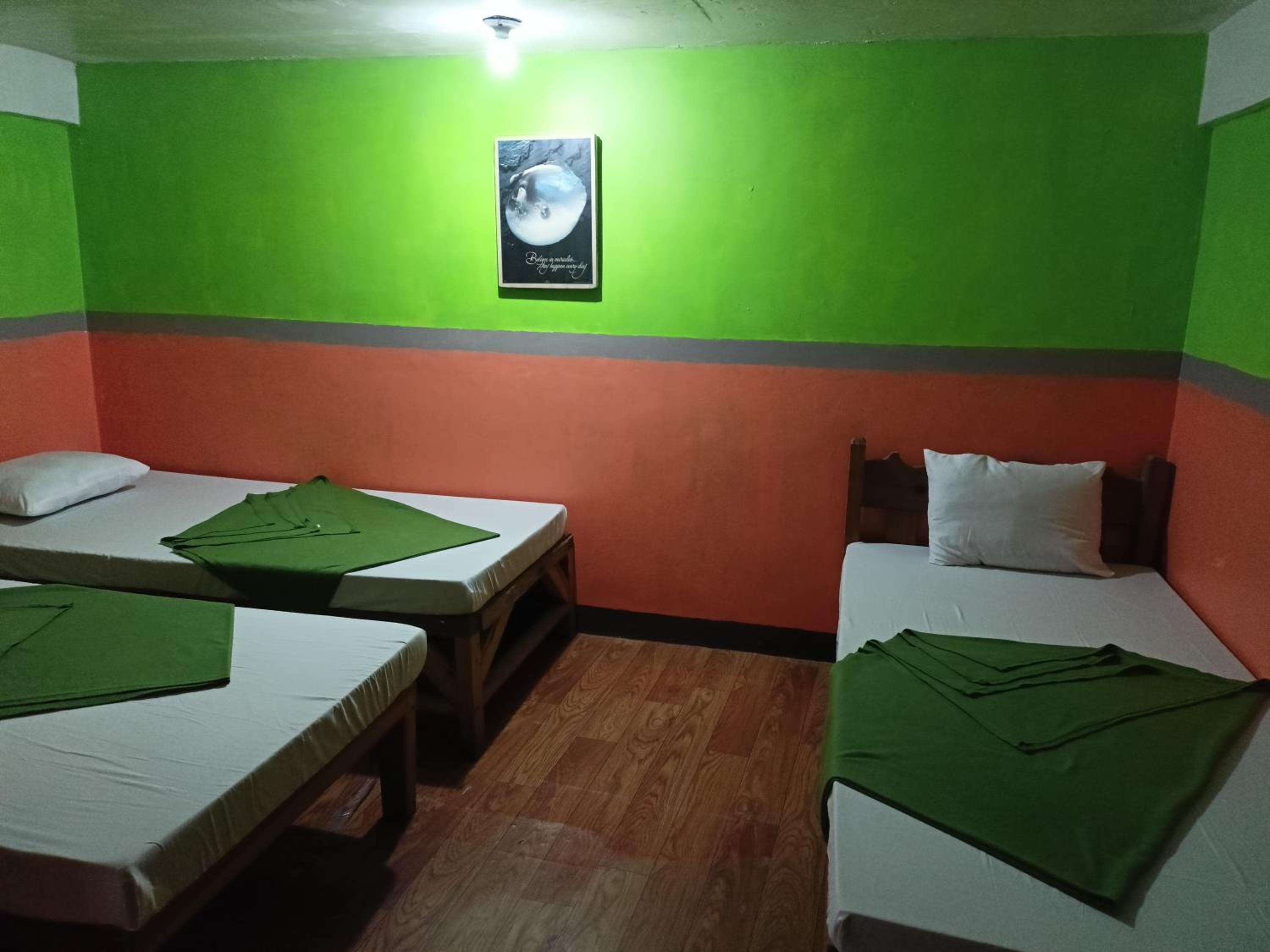 Triple Room with Shared Toilet