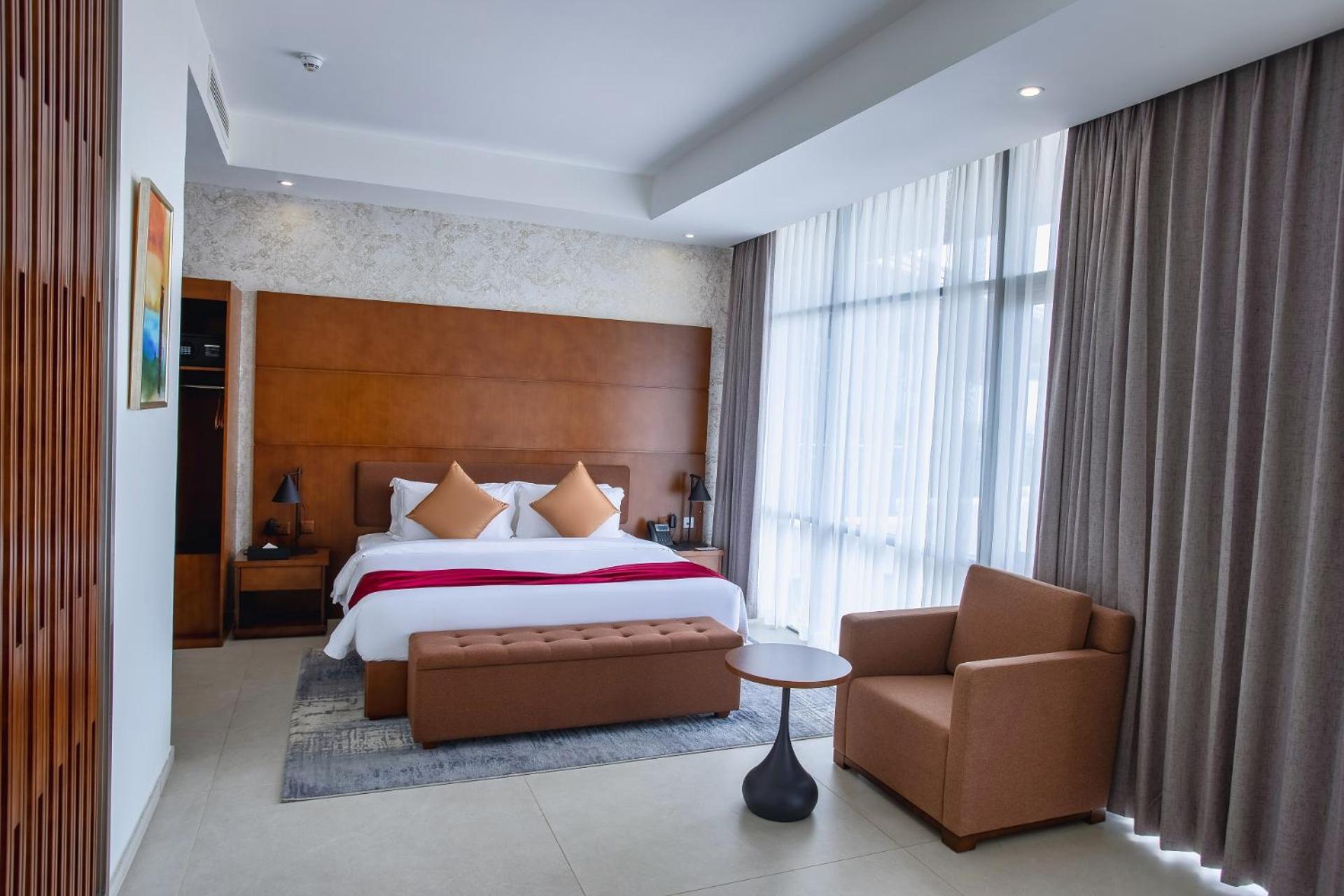 Meridian Suite photo 3