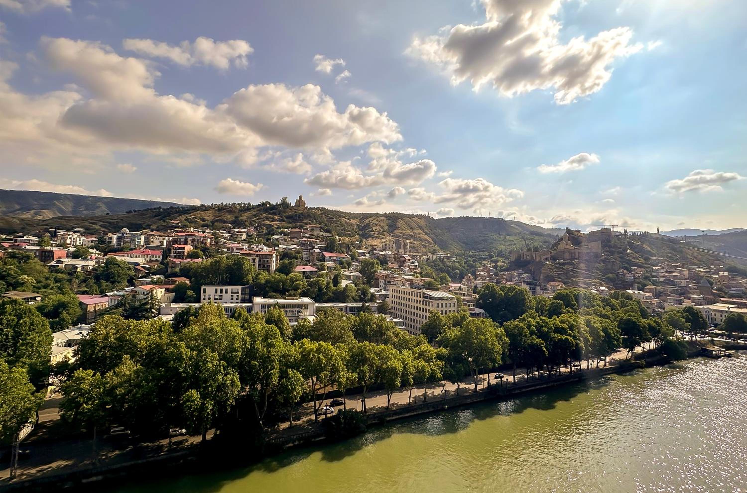 Superior Double or Twin Room with River View - Photo 5