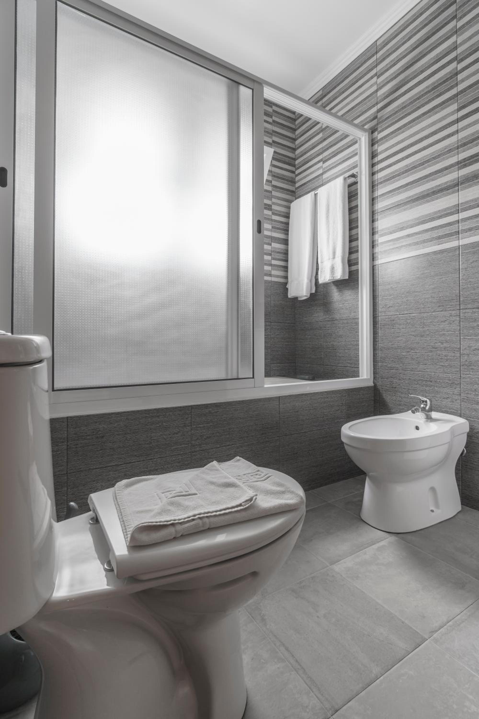 Triple Room with Private Bathroom photo 3