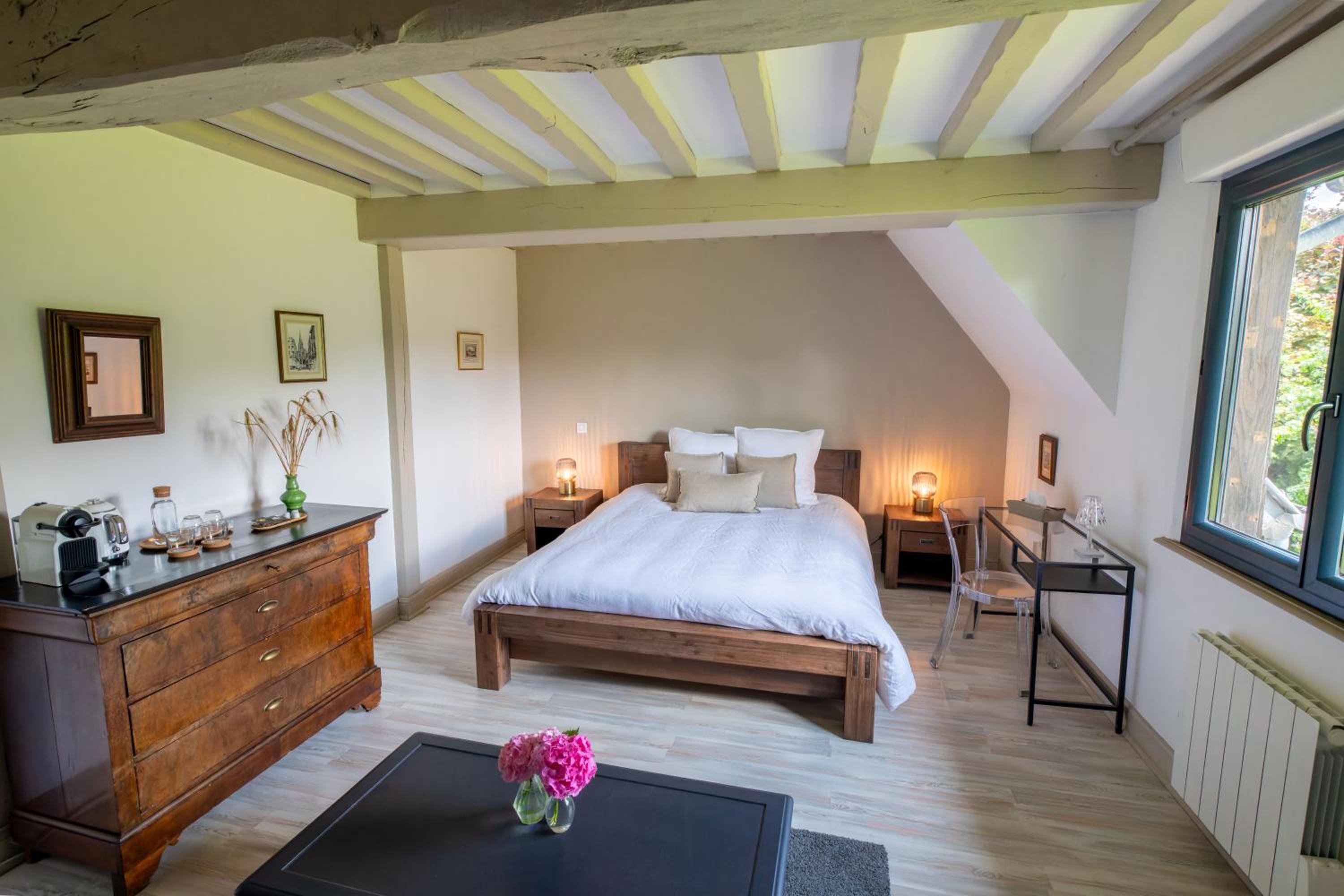 Queen Room with Spa Bath photo 2