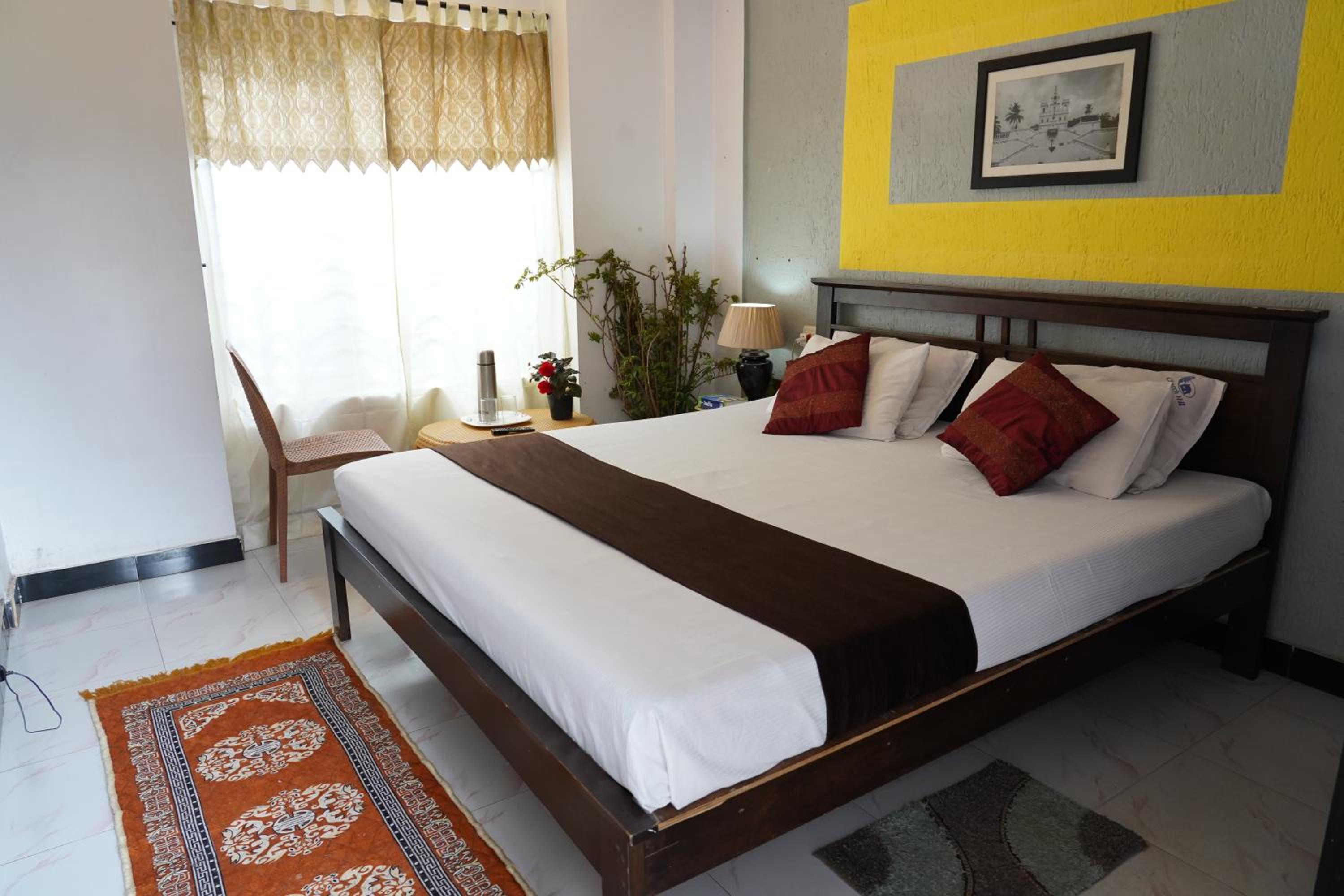 Deluxe Room (2 Adults + 1 Child) photo 1