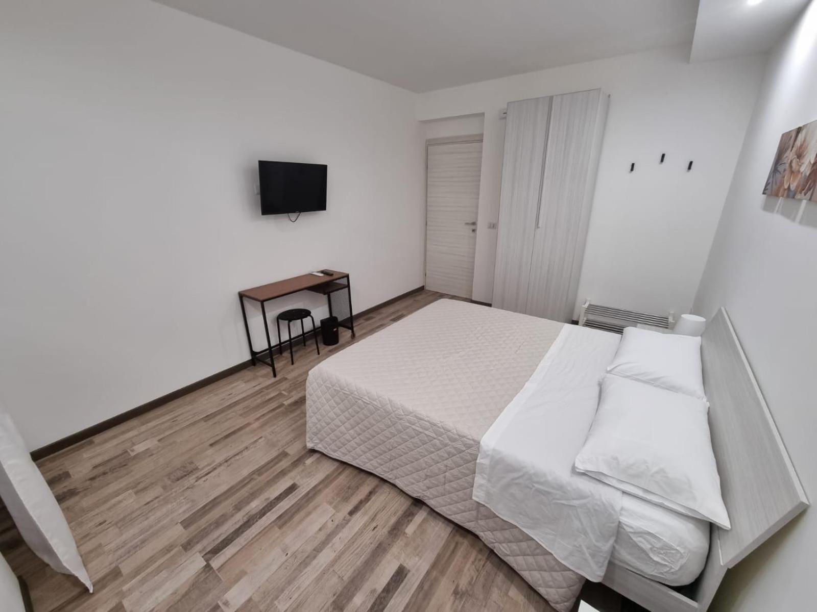 Apartment photo 1