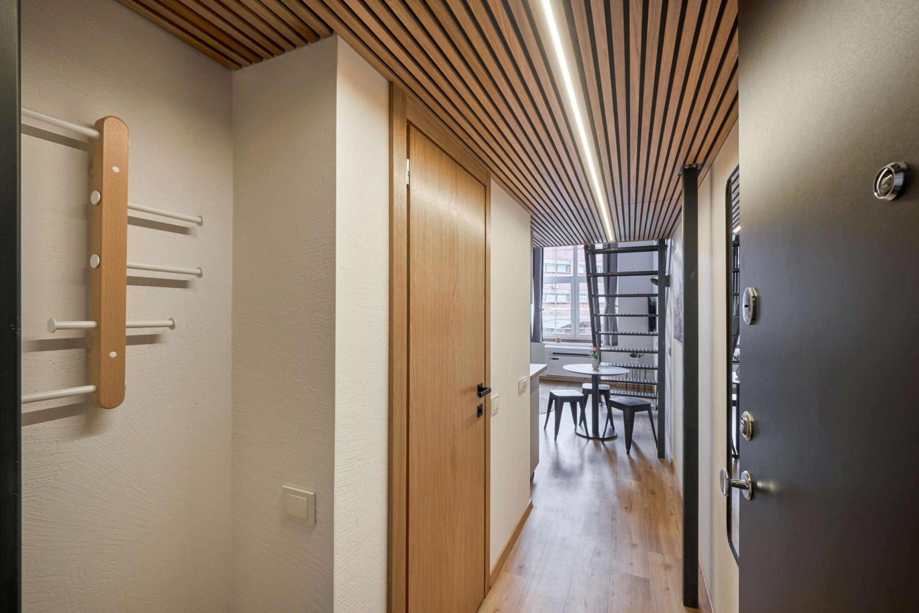 One-Bedroom Apartment - Photo 32