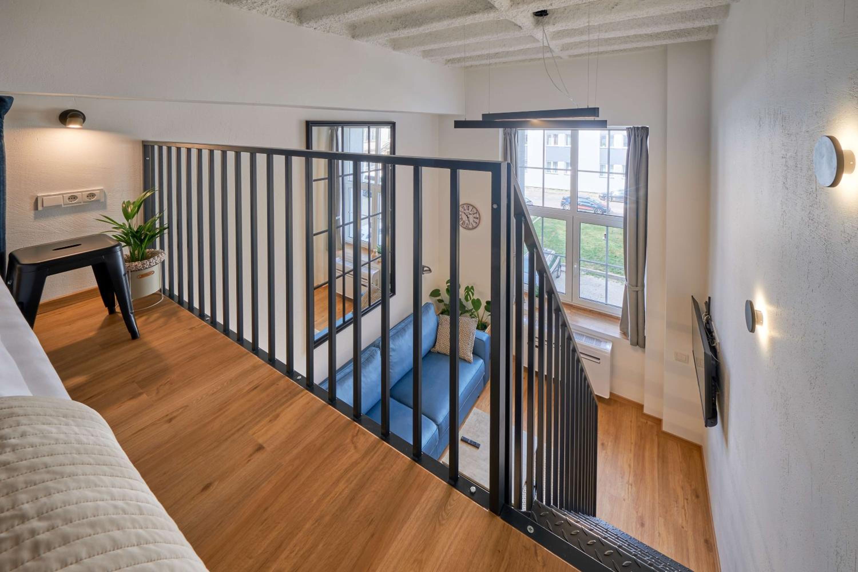 One-Bedroom Apartment - Photo 20