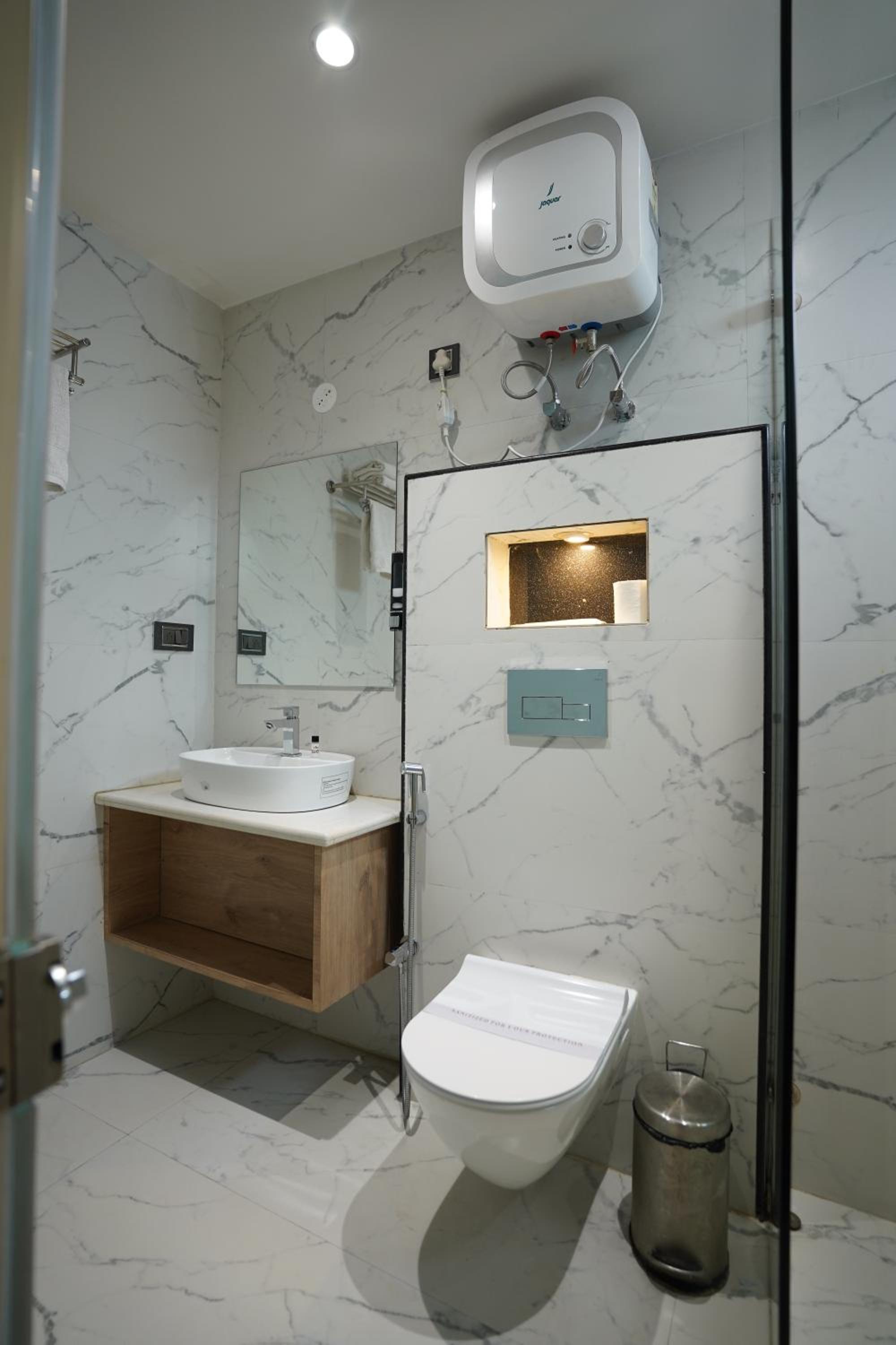 Budget Double or Twin Room - Photo 4