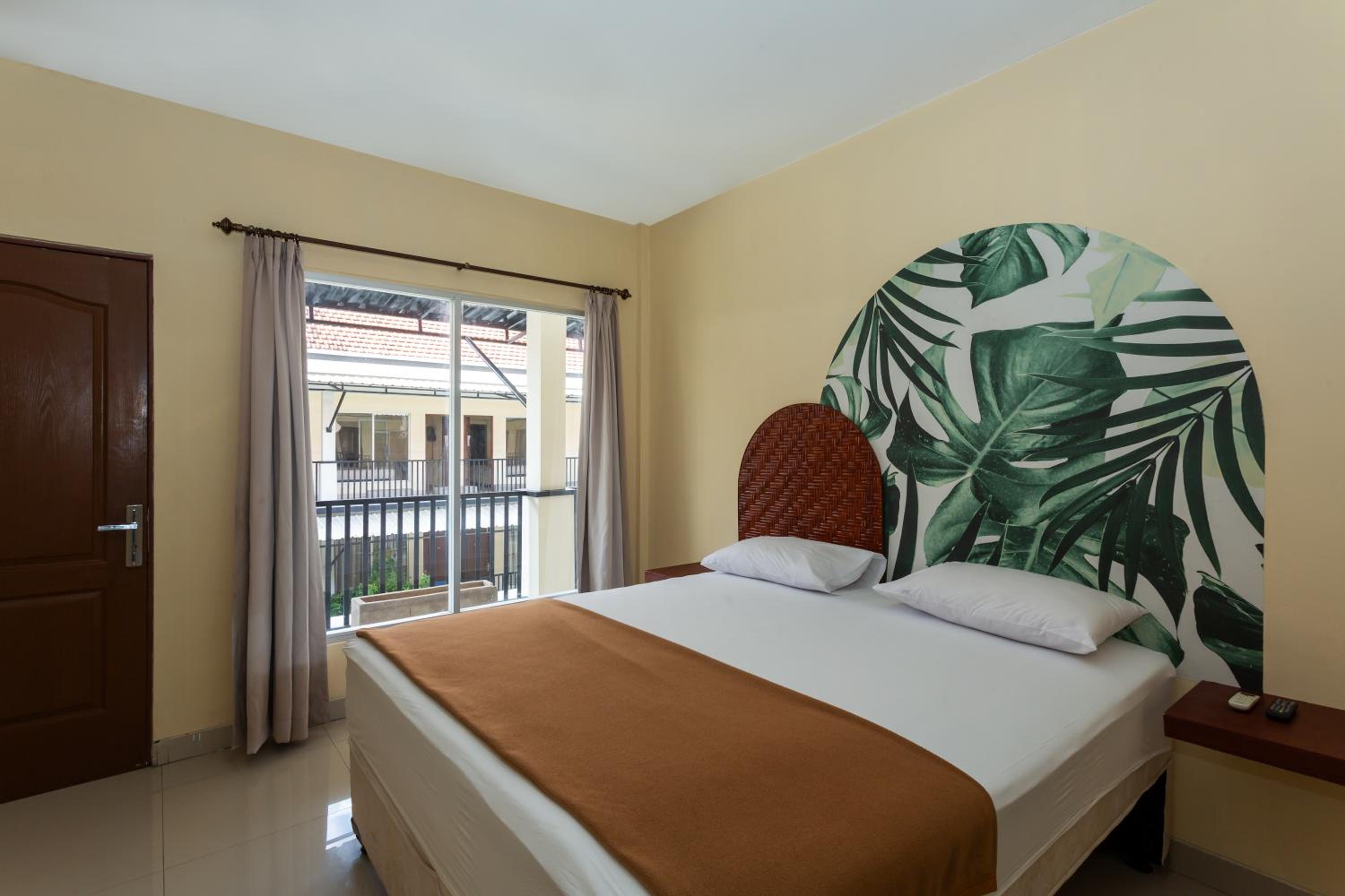  Premium King Room - Photo 1