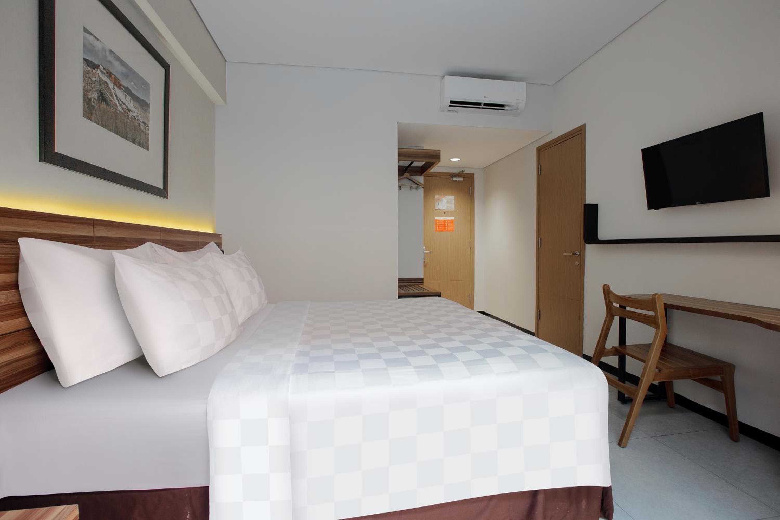 Double Room with Pool View