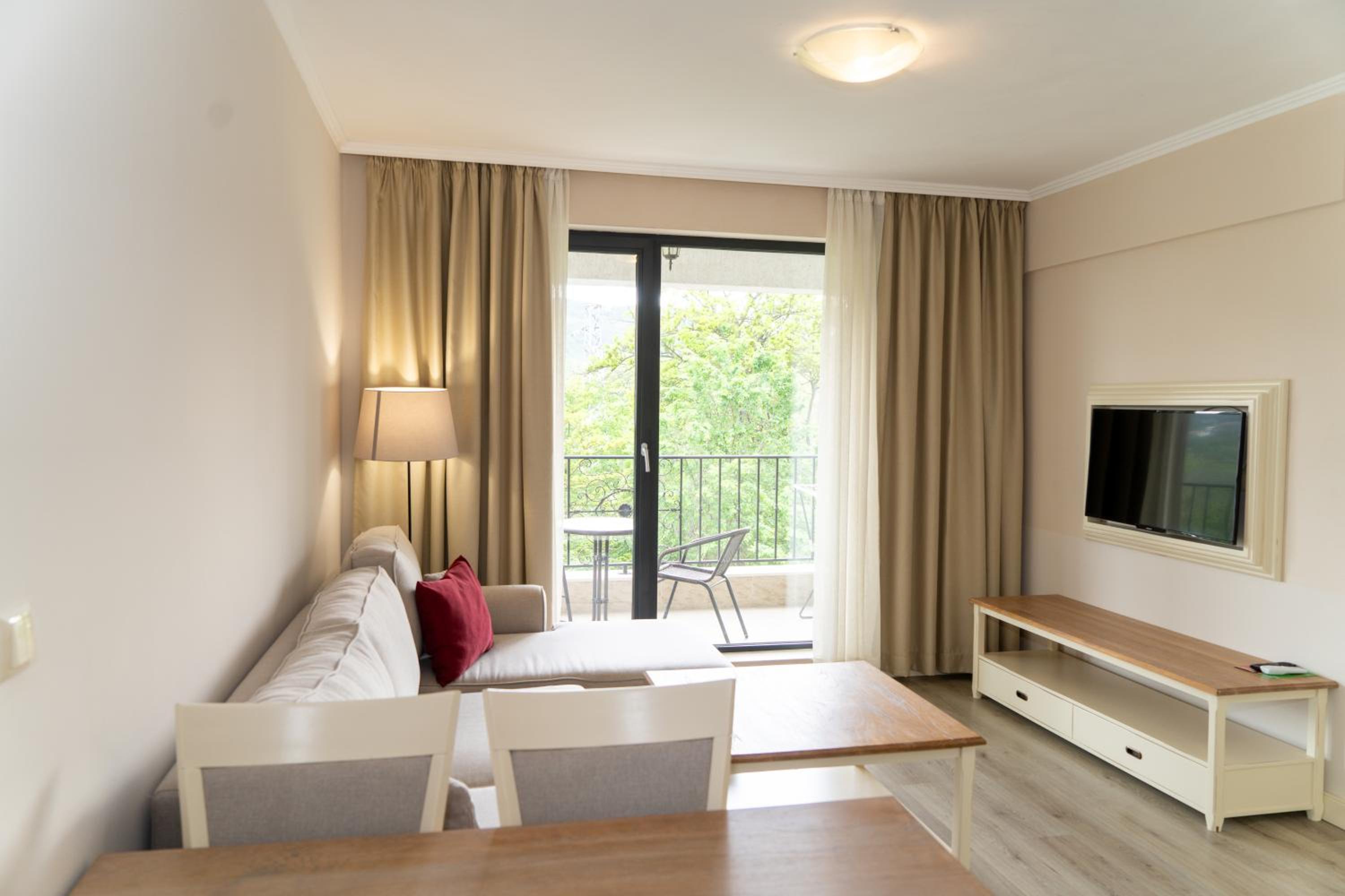 One Bedroom Suite  photo 1