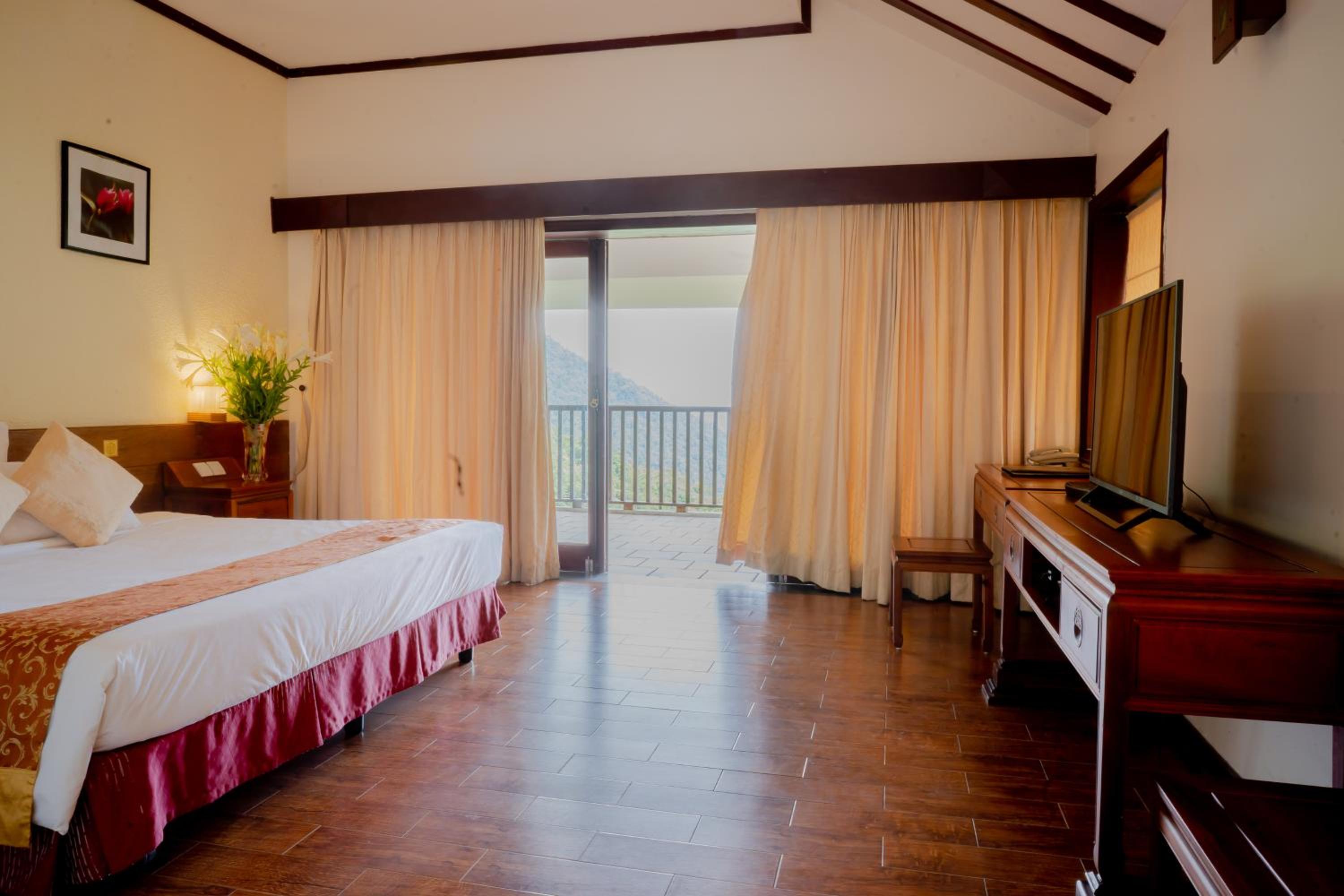 Double Room with Mountain View