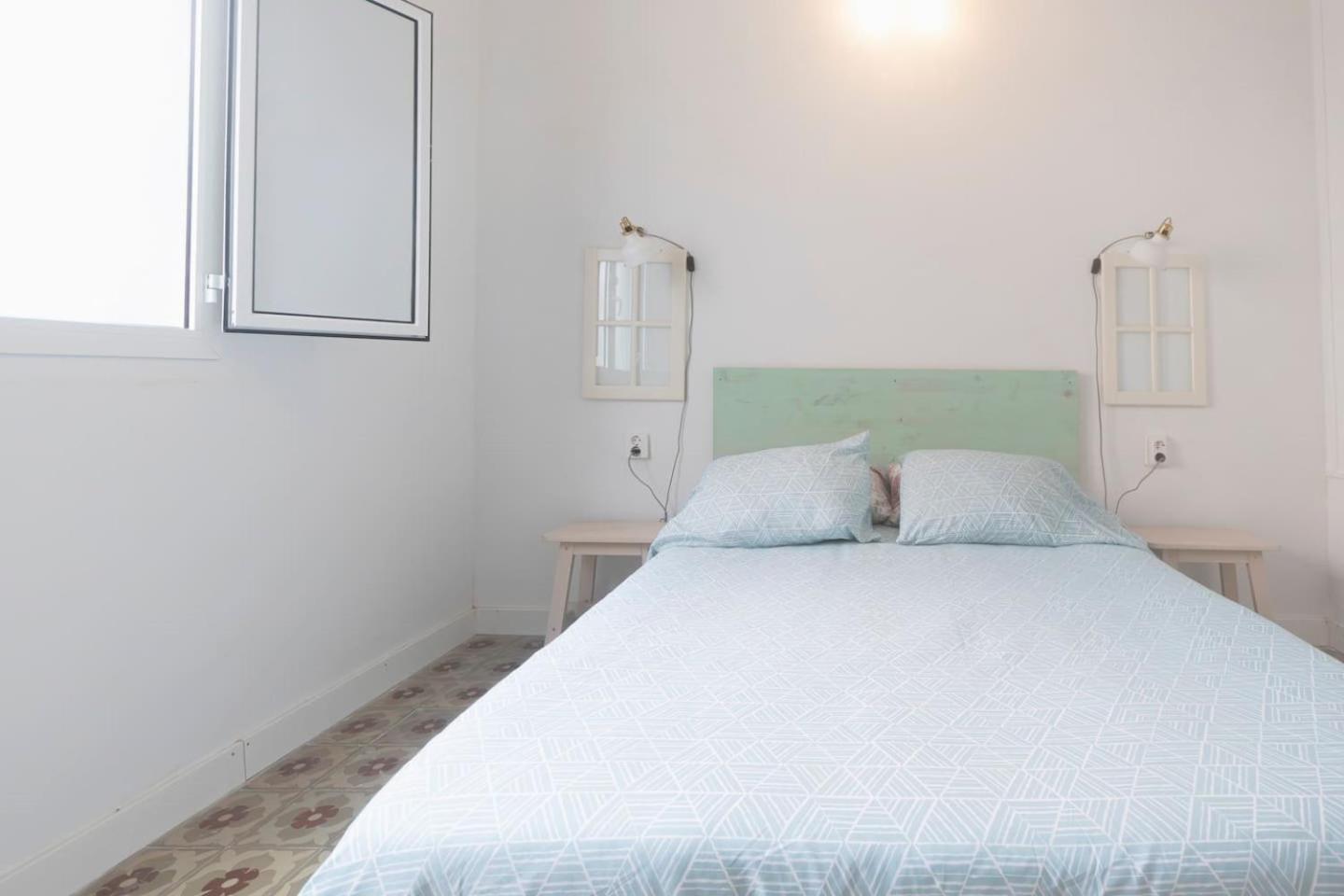 Two-Bedroom House photo 2