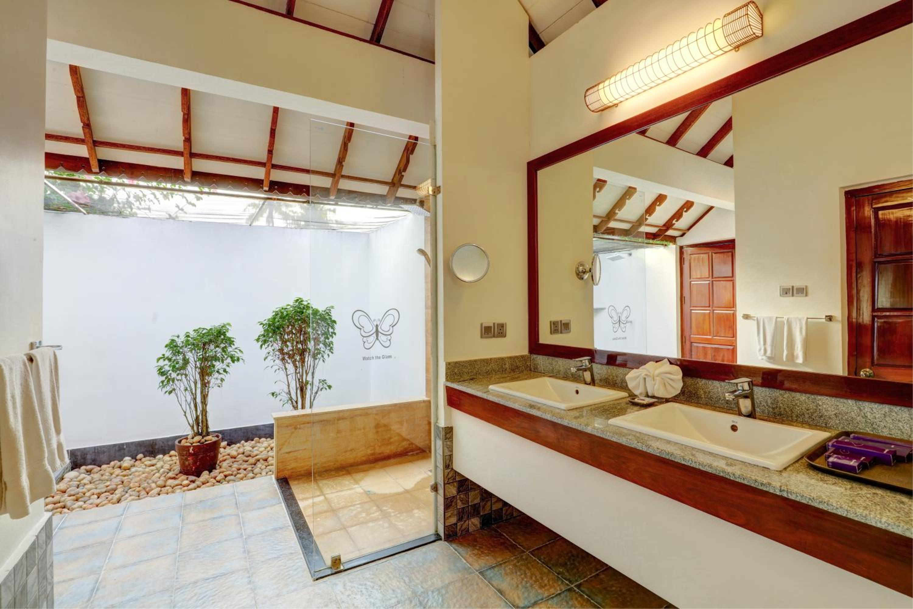 Poolside Villas with Plunge pool and 10% off on Buffet Meals & Spa, Guaranteed Complimentary Cruise, subject to weather condition & Hi-Tea, Signature Activities & Experiences