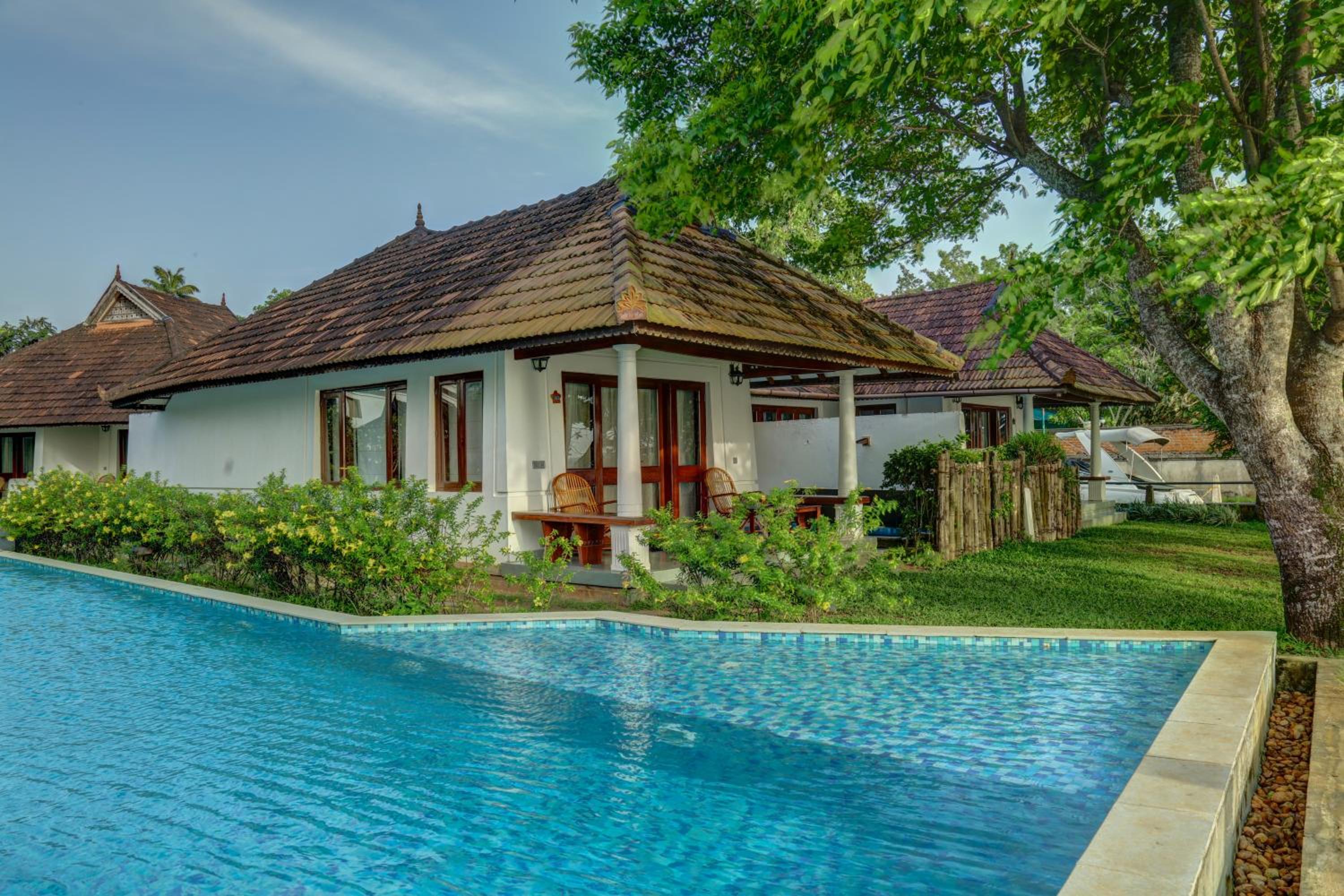 Lakefront Villas with Plunge Pool with 10% off on Buffet Meals & Spa, Guaranteed Complimentary Cruise, subject to weather condition & Hi-Tea, Signature Activities & Experiences