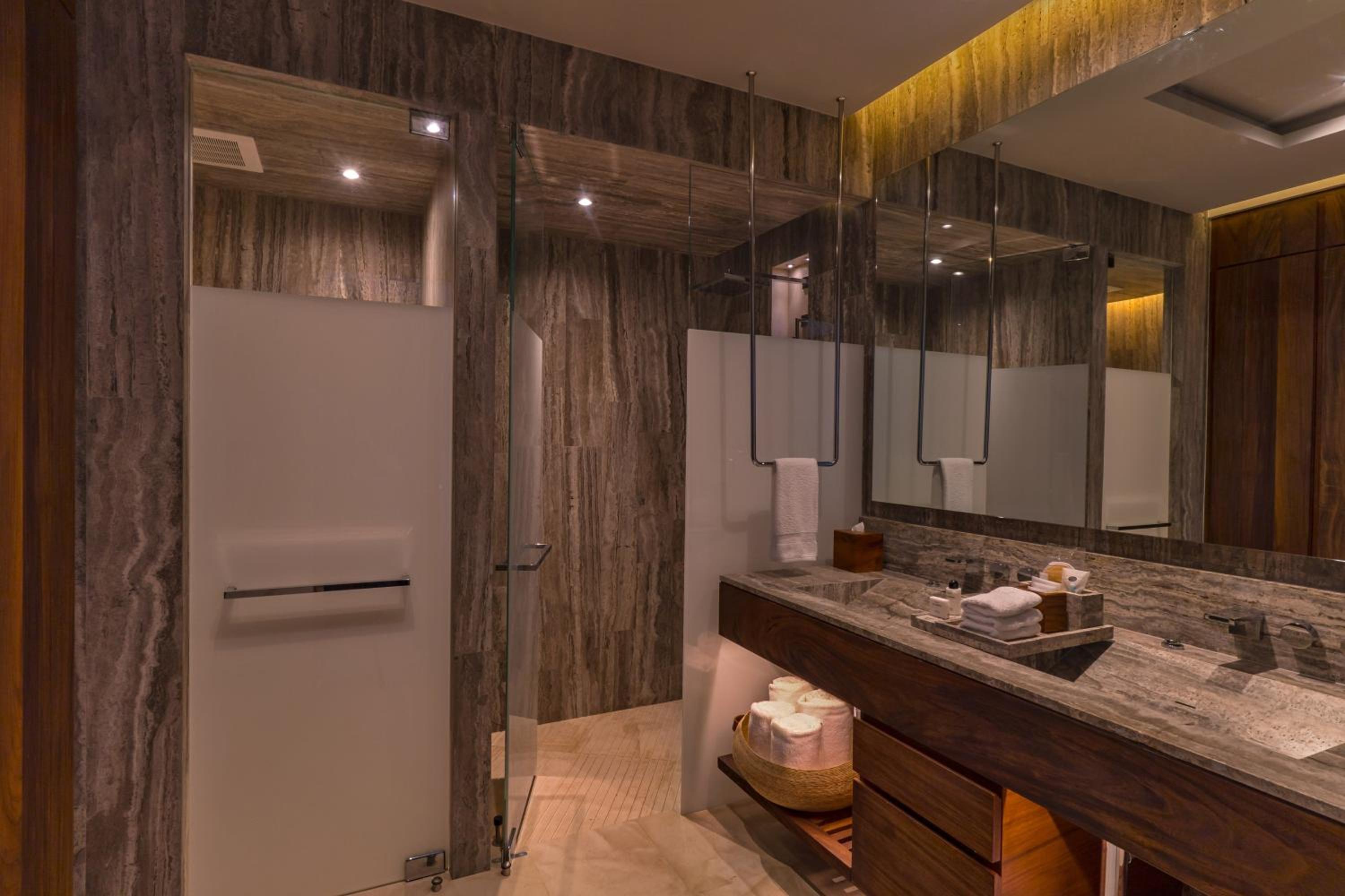 Three-Bedroom Penthouse Residence With Ocean View photo 3