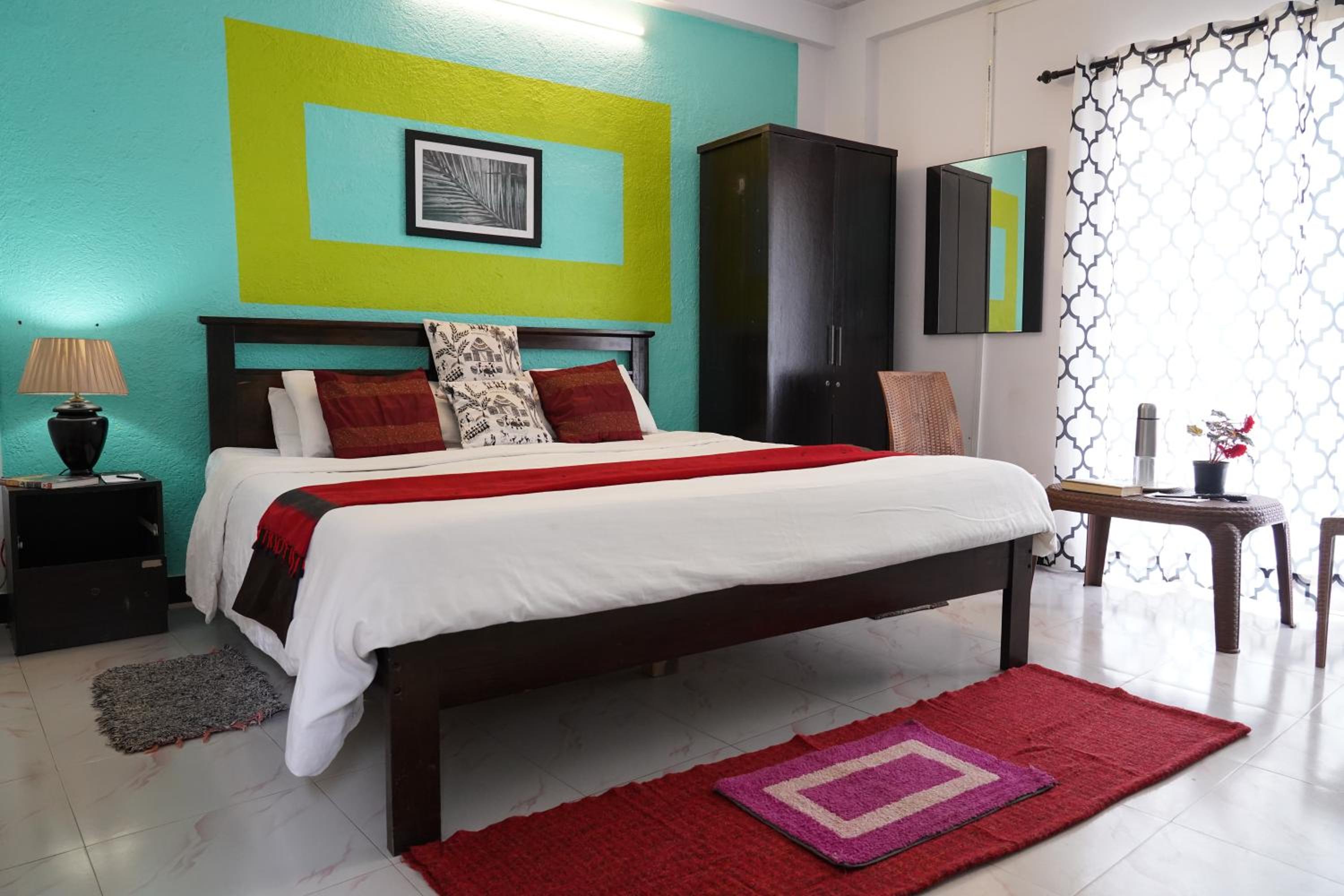 Deluxe Double Room with Balcony photo 2