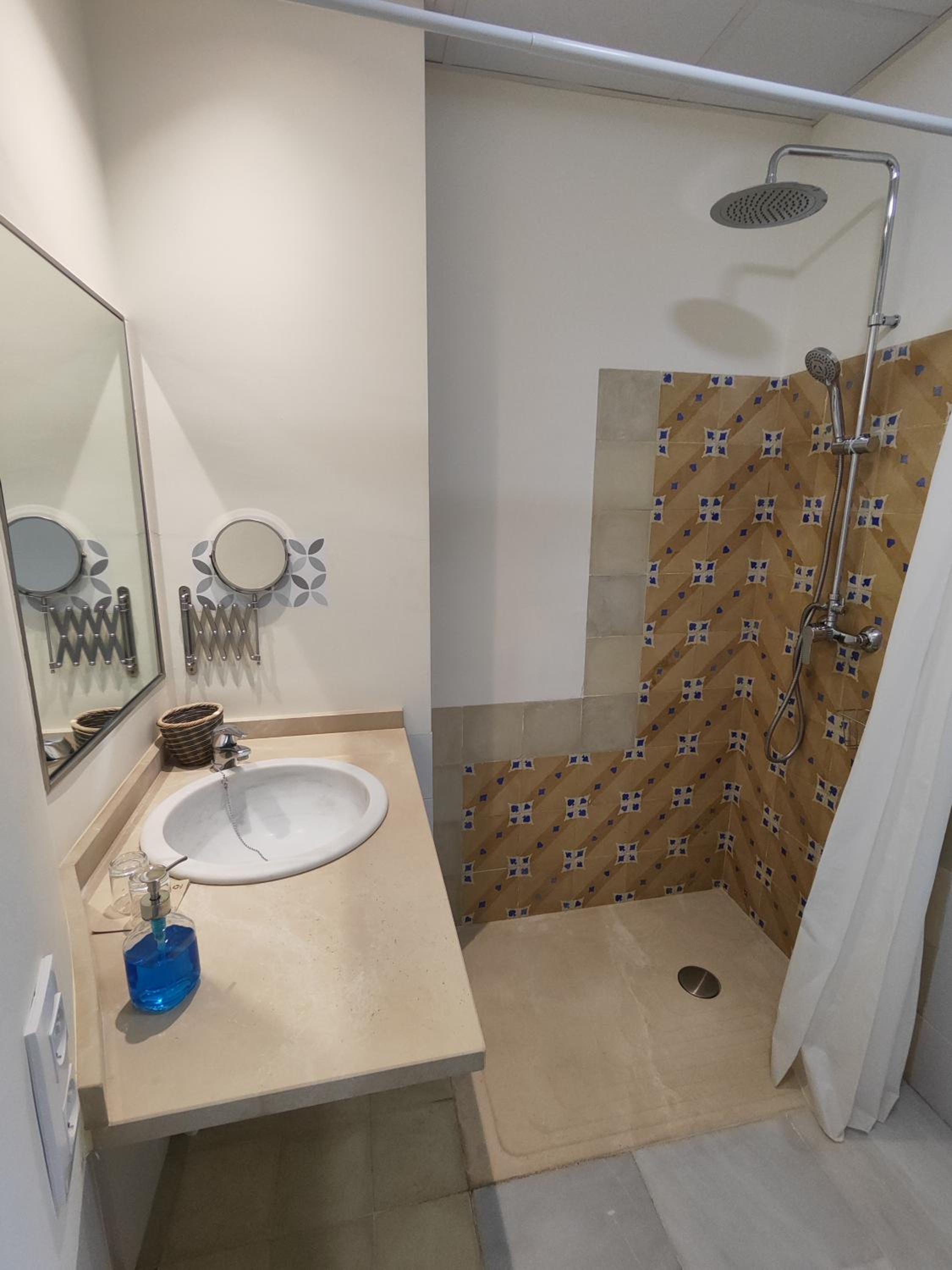 Double Room - Disability Access photo 3