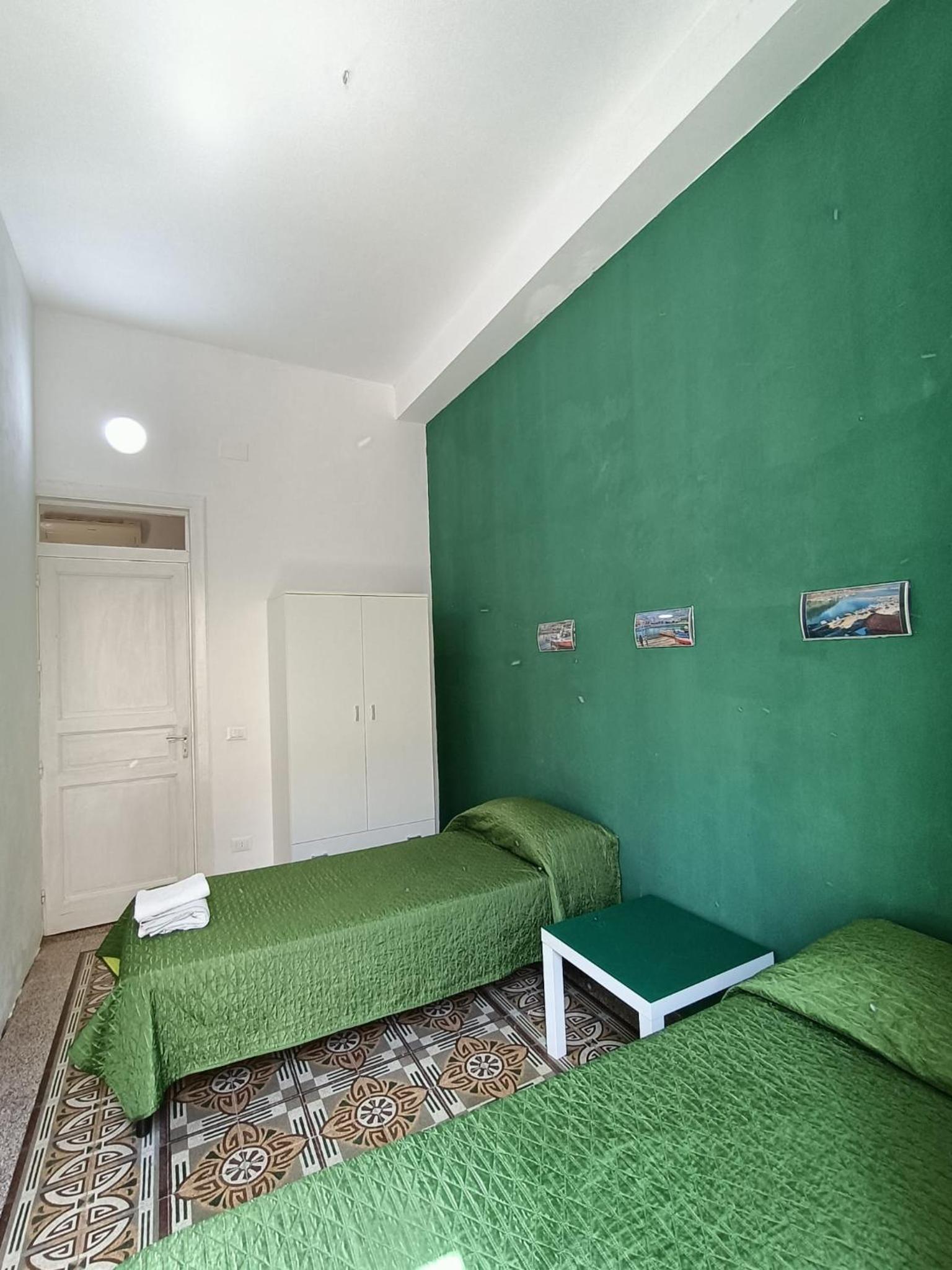 Two-Bedroom House - Photo 13