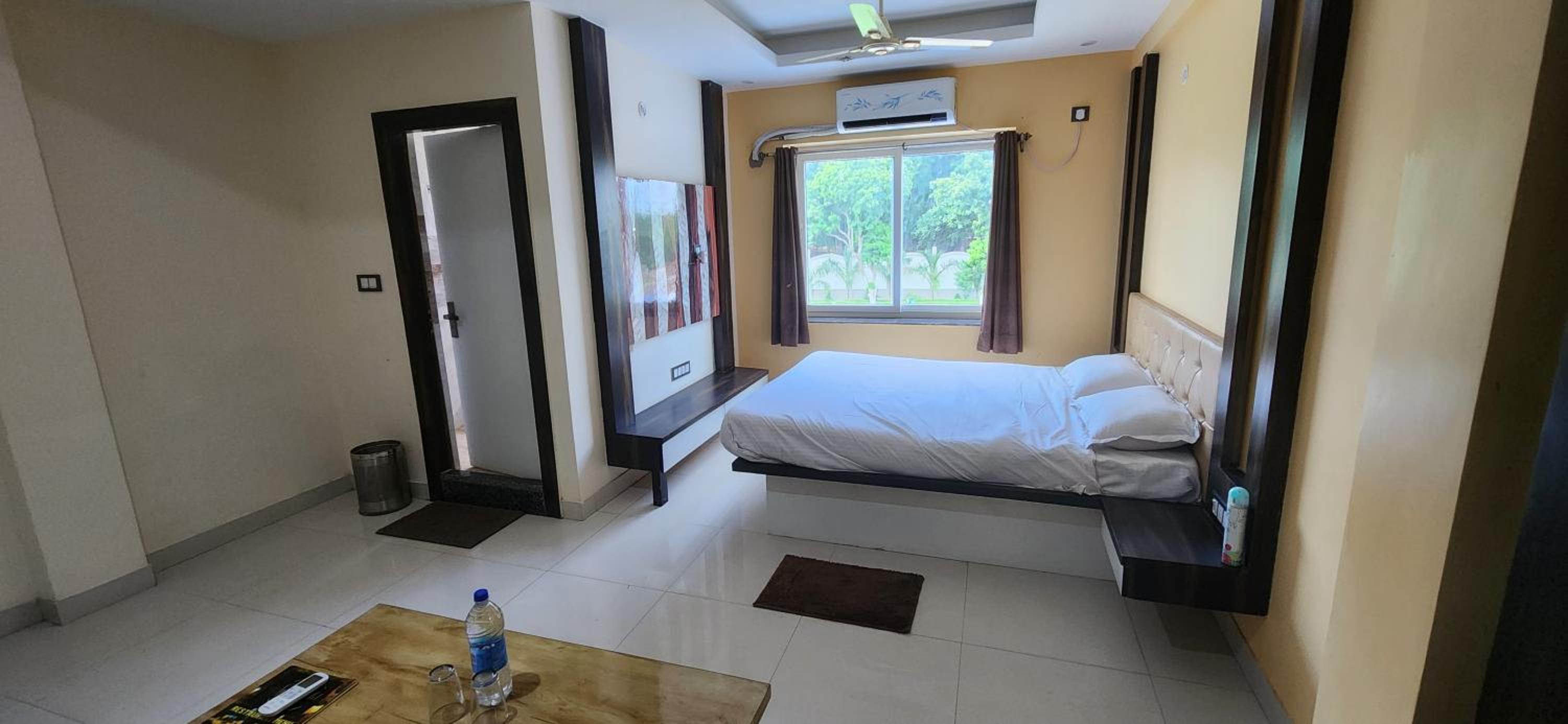 Deluxe Double Room photo 3