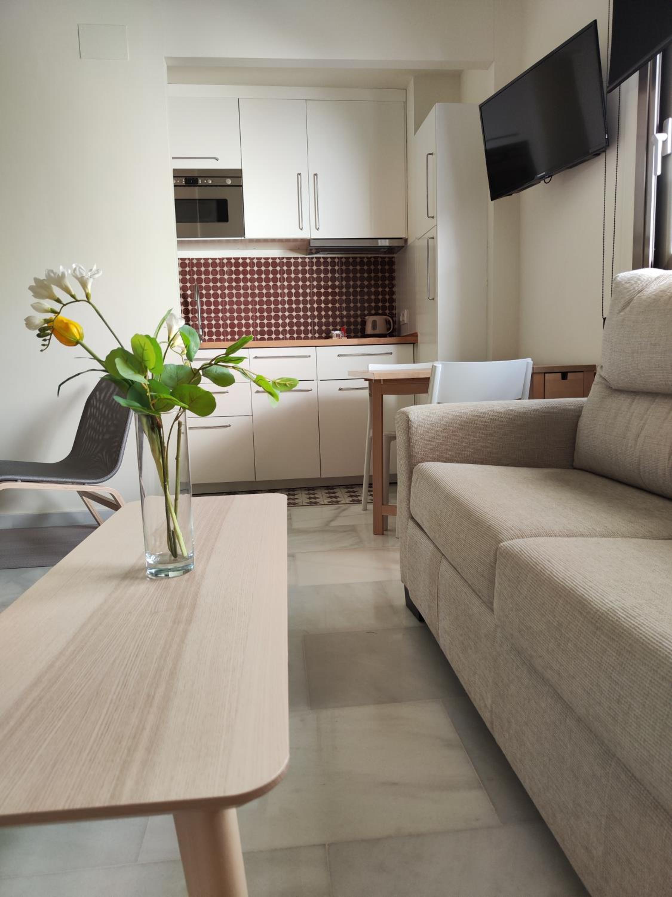Deluxe Family Room photo 2