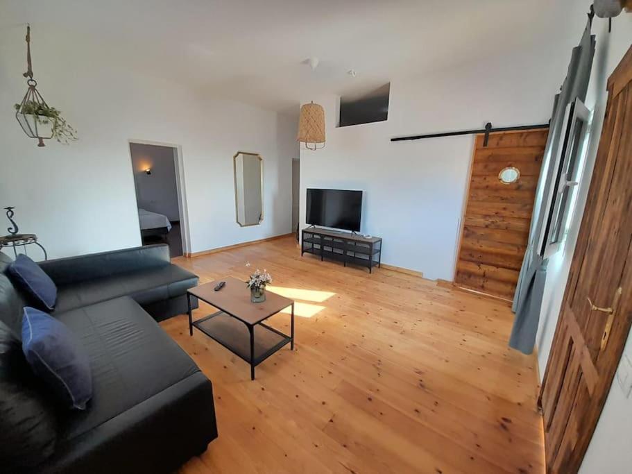 Two-Bedroom House photo 3