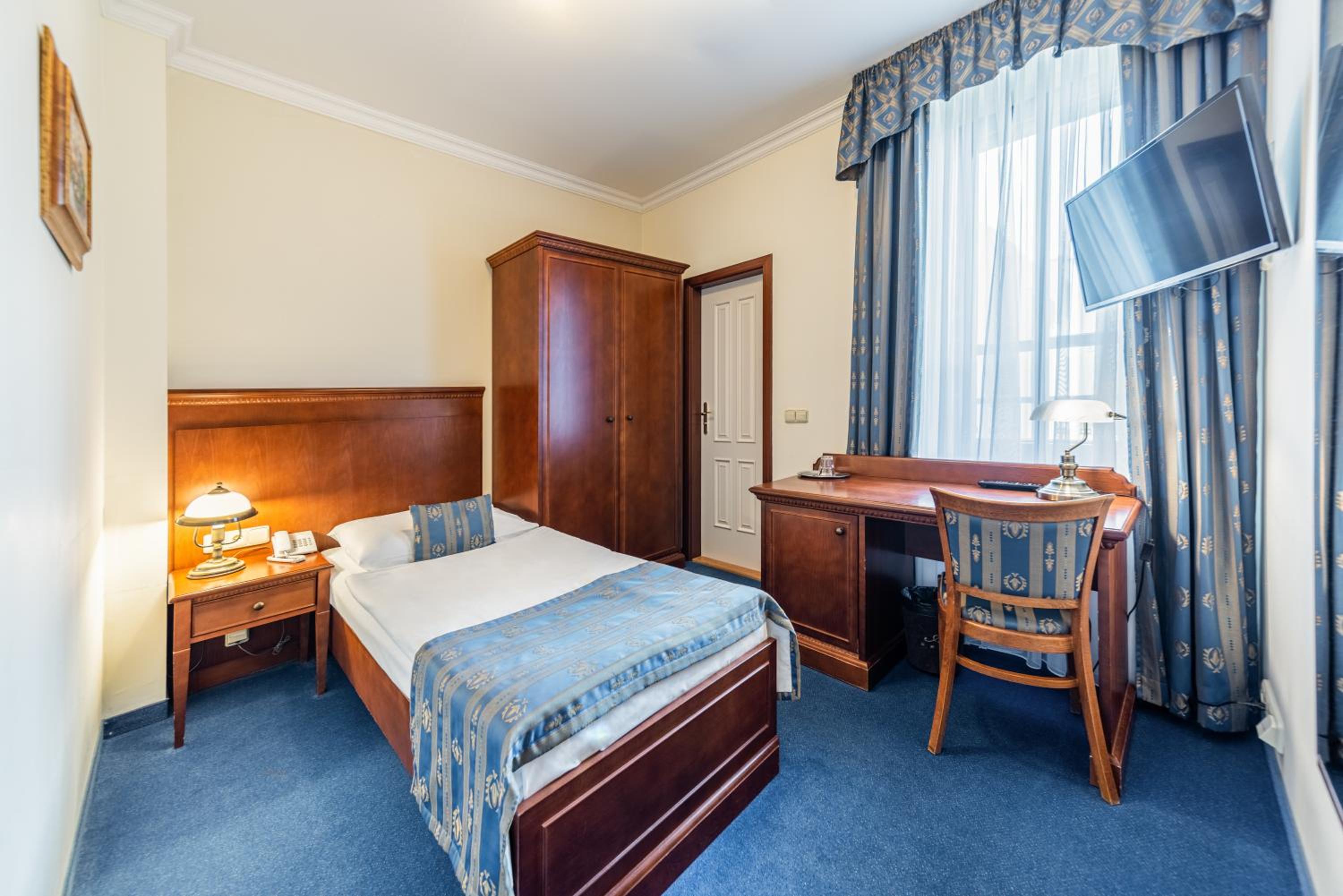 Single Room