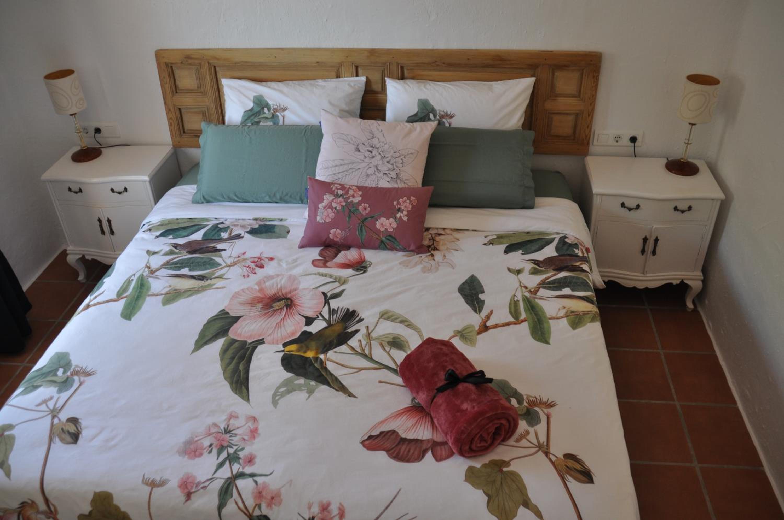 Deluxe Double or Twin Room - Photo 1