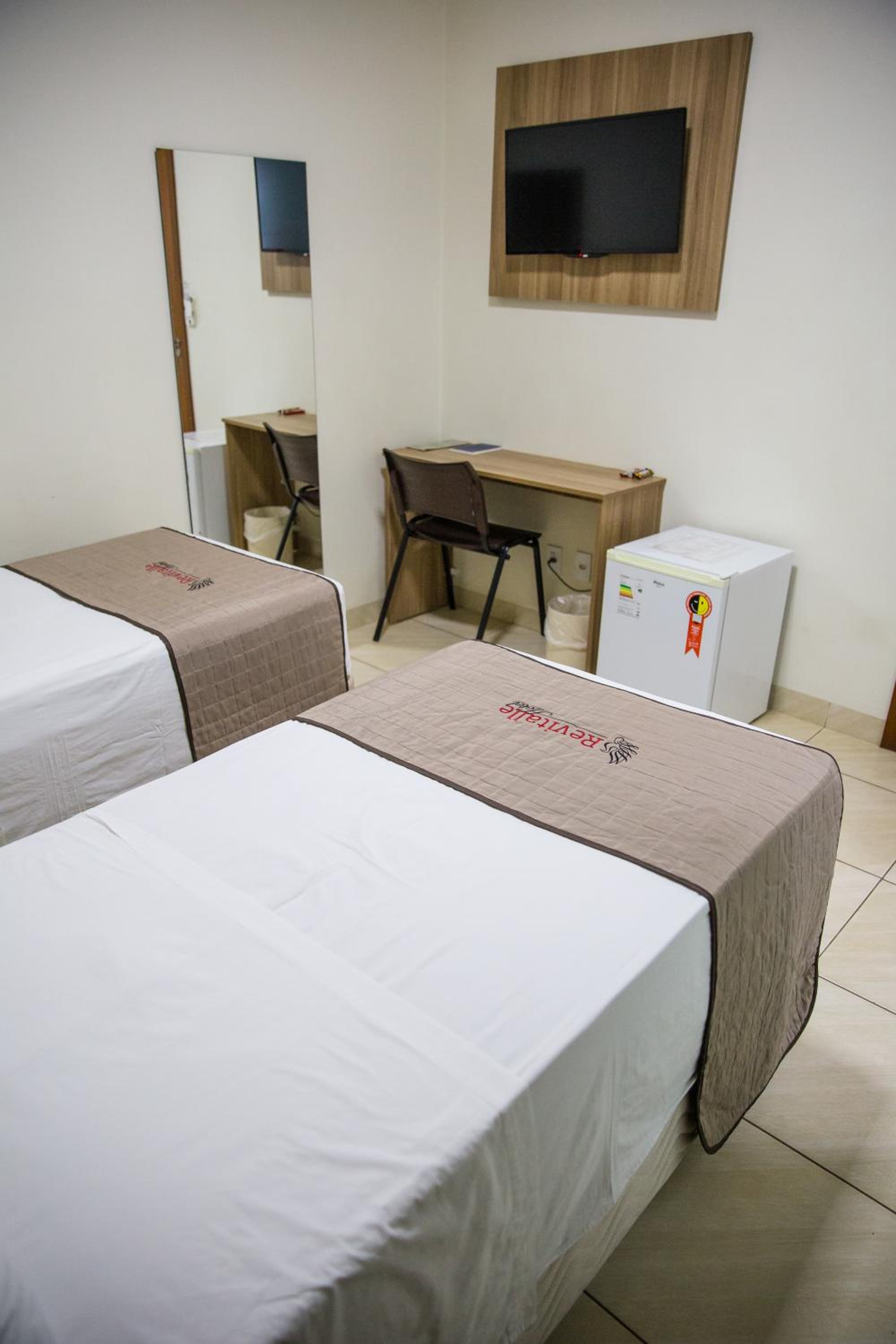 Deluxe Twin Room photo 2